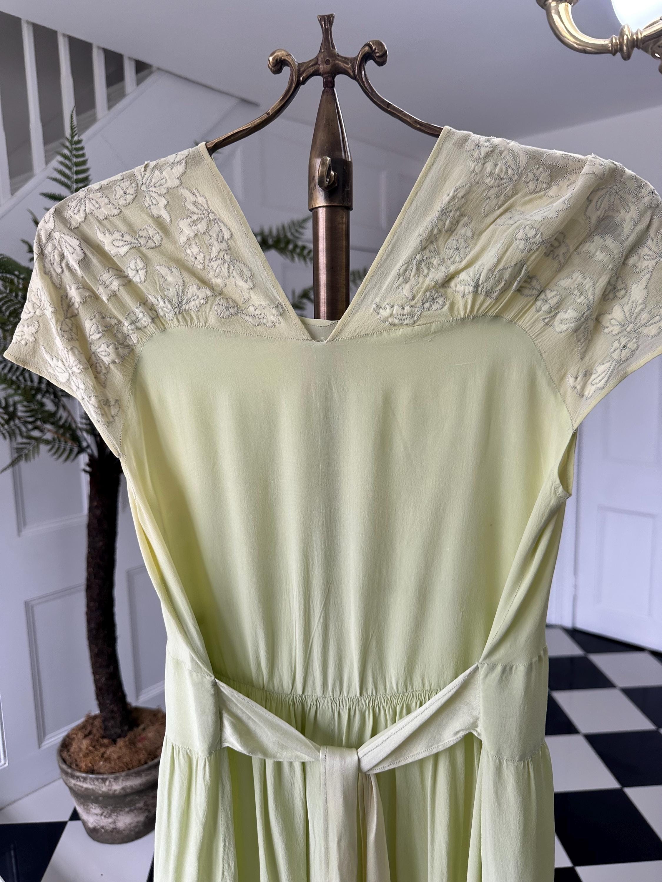 1940s Vintage Silk  Hand Embroidered Dress in mint green