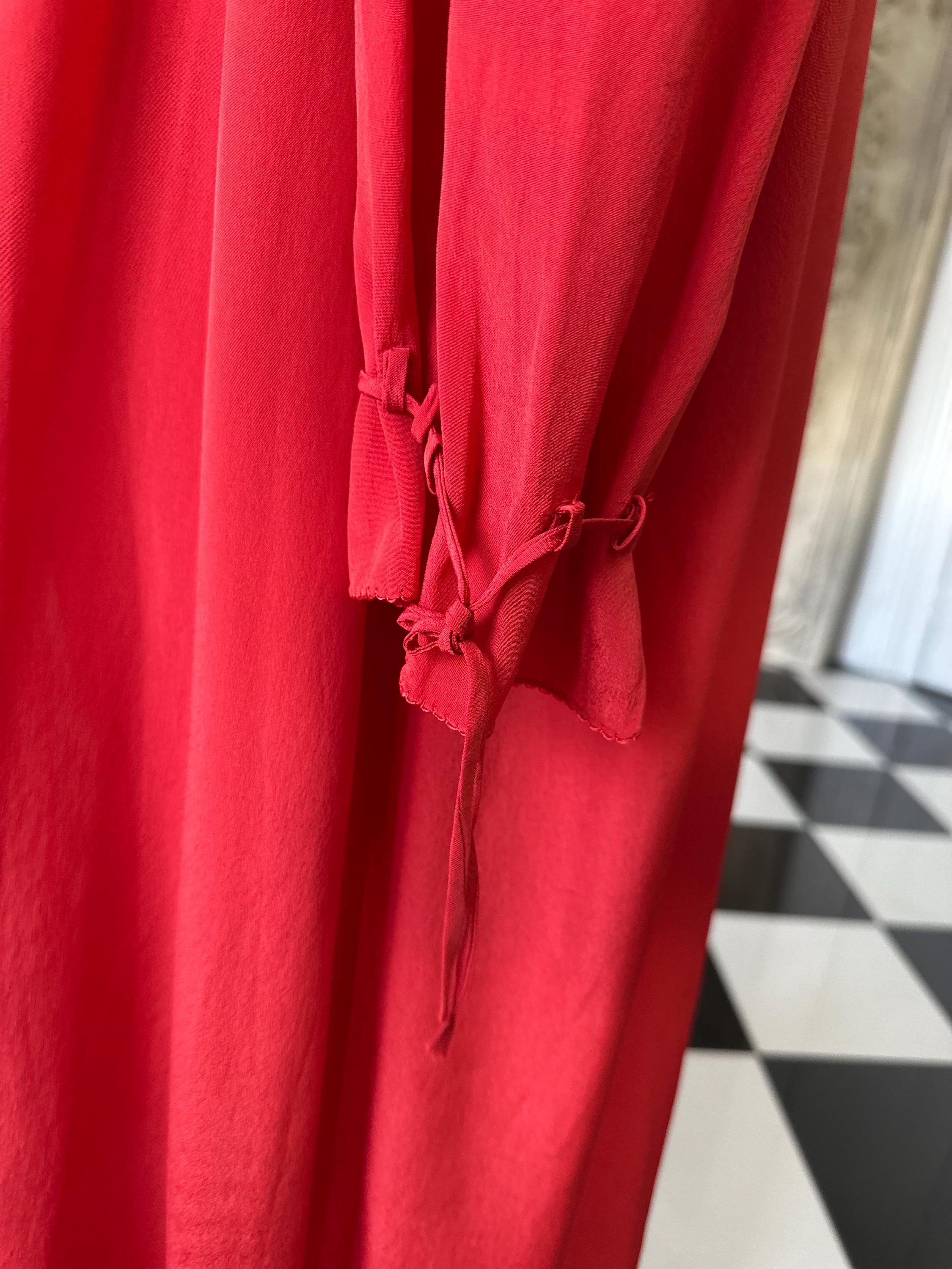 1940s Silk red house coat dressing gown with silk embroidery to the front
