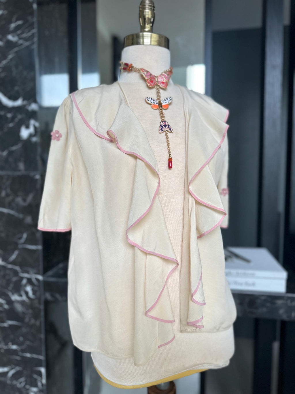 Antique 1930s Silk Bed Jacket – Authentic Art Deco Ruffled Bolero with Floral applique
