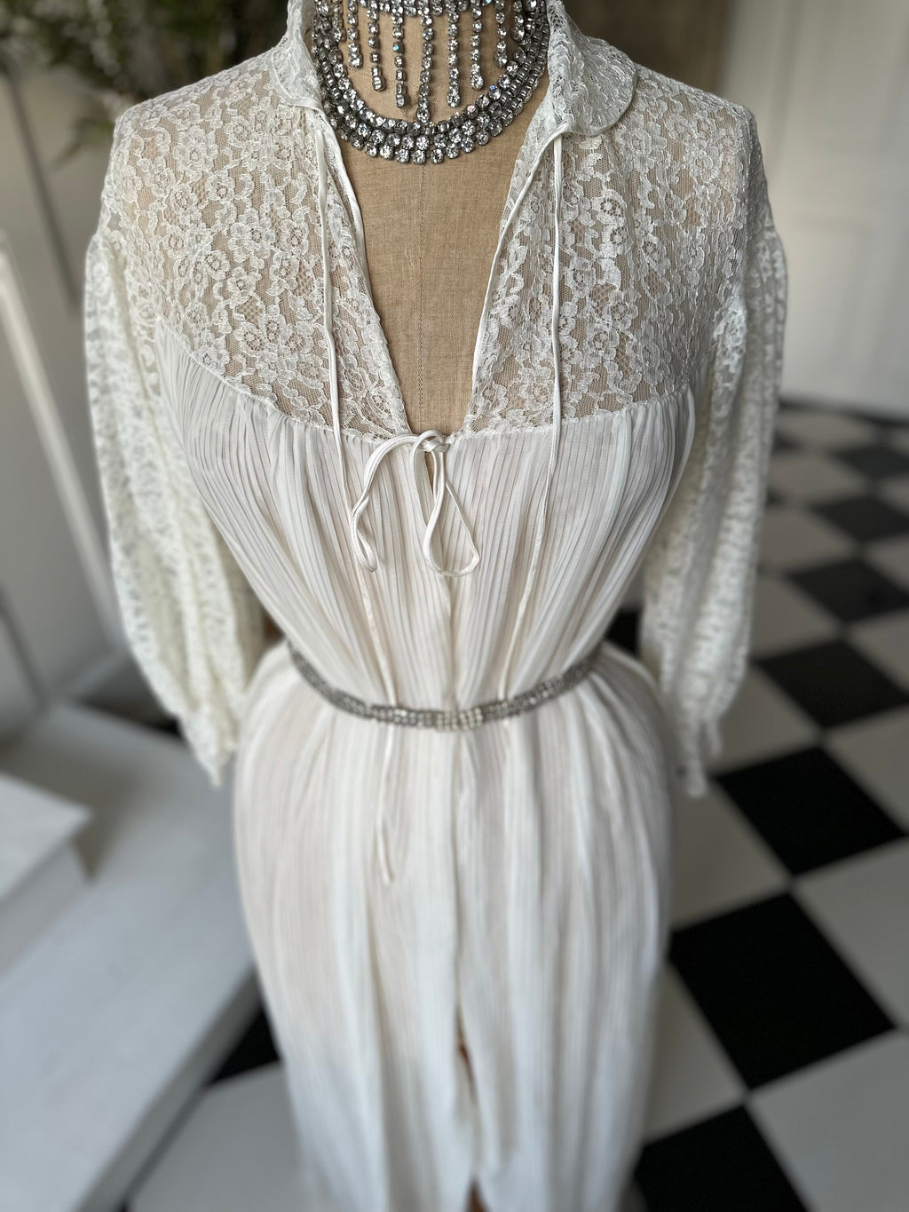 1970 Sheer pleated with lace robe peignoir