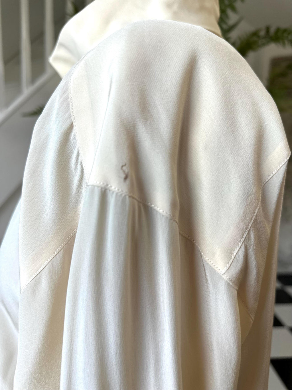 Vintage 1990s cream  long sleeve silk blouse Karl Largerfeld
