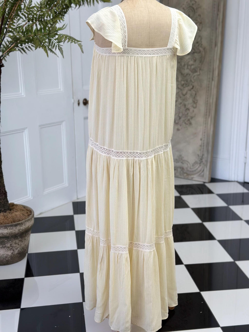 Vintage 1970s Cream Dress