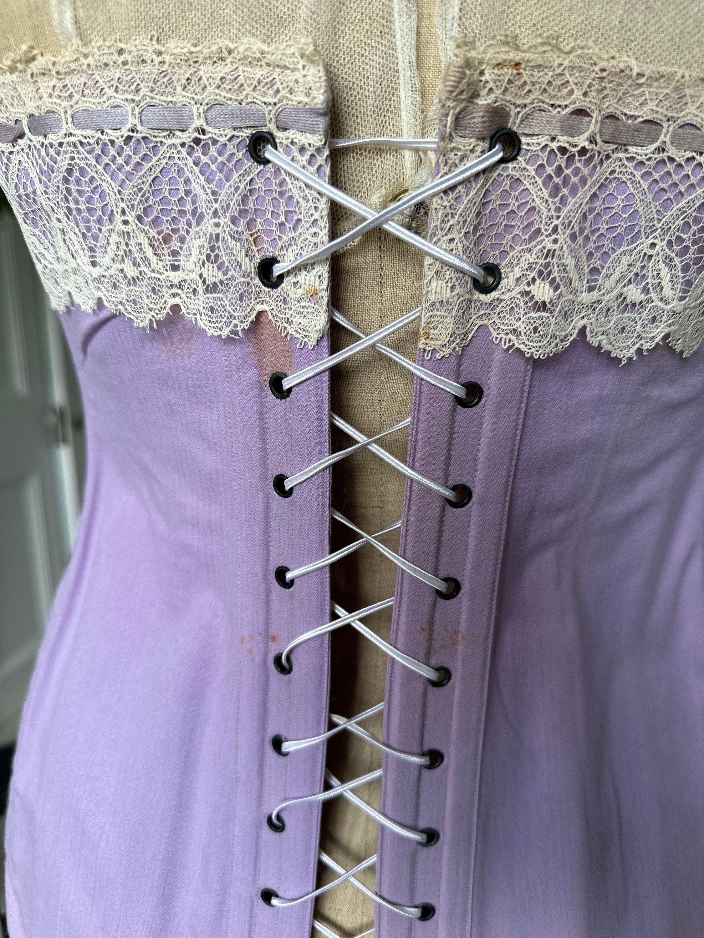 Antique 1900 1910 Edwardian lilac corset  (dead stock)
