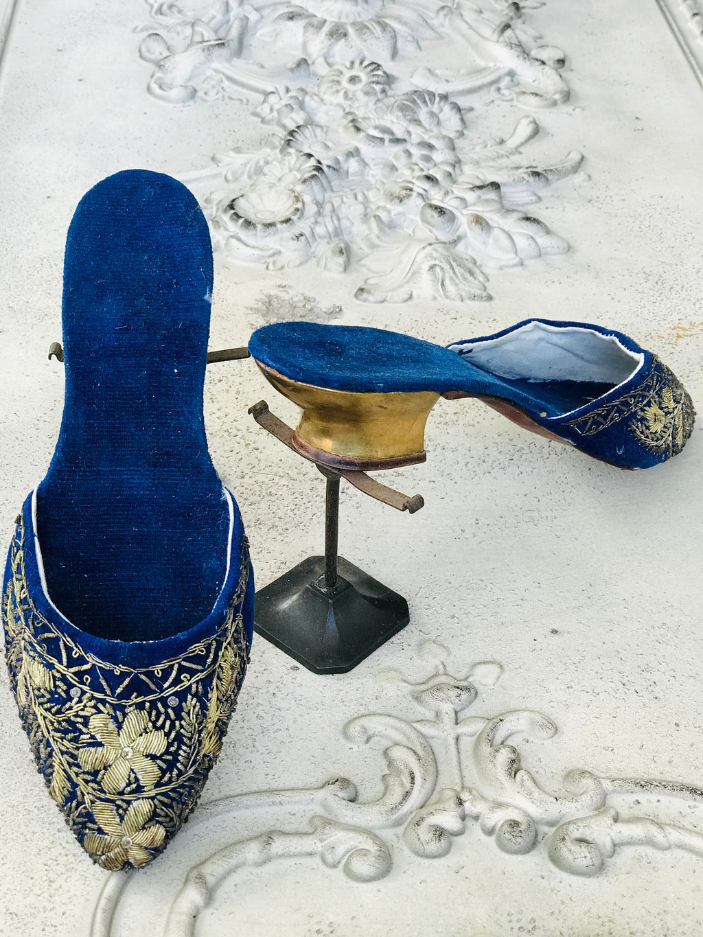 Antique midnight blue Ottoman slippers mules