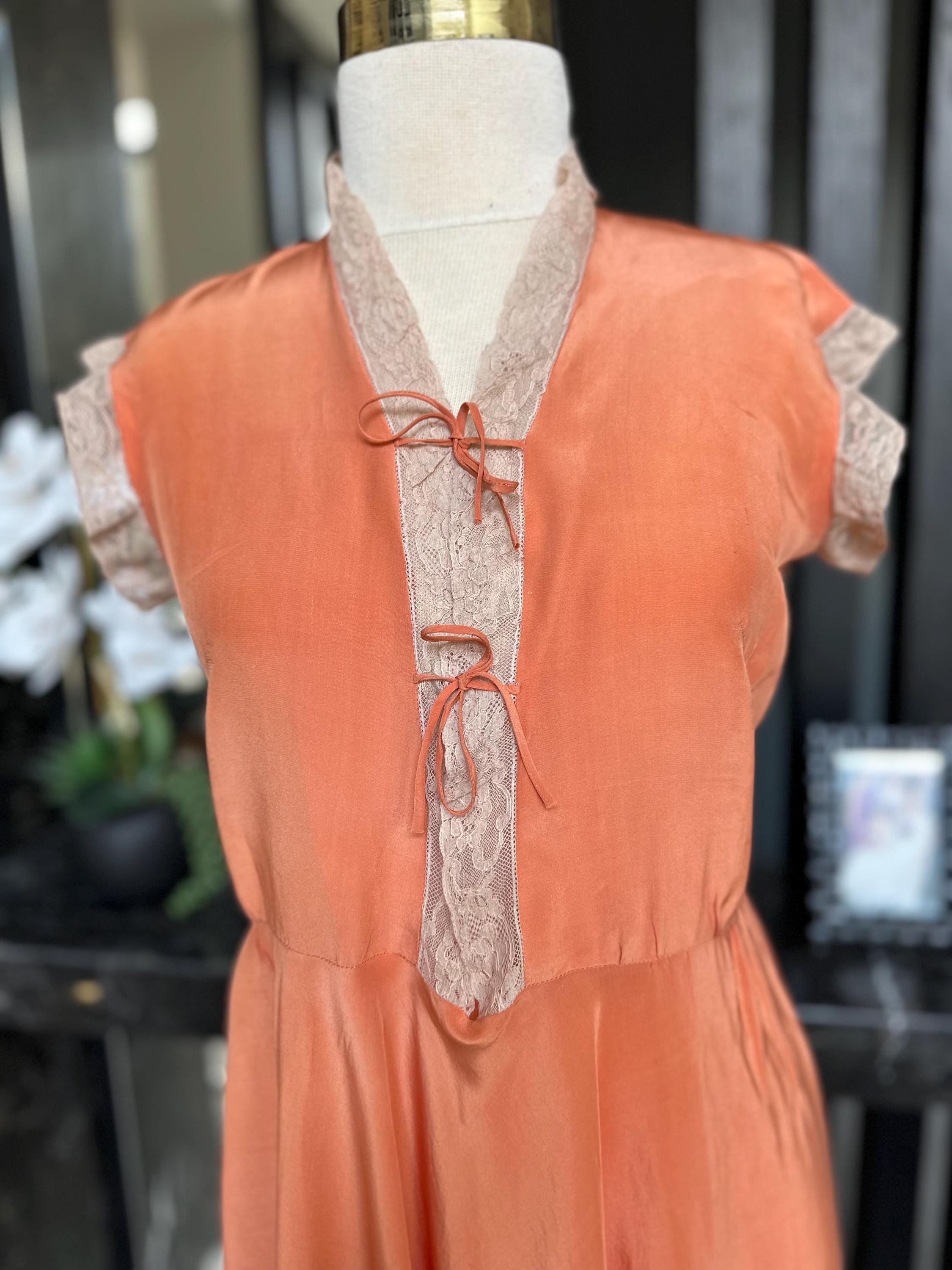 Antique 1920s-1930s Peach Silk  Nightgown dress – Authentic Art Deco dress