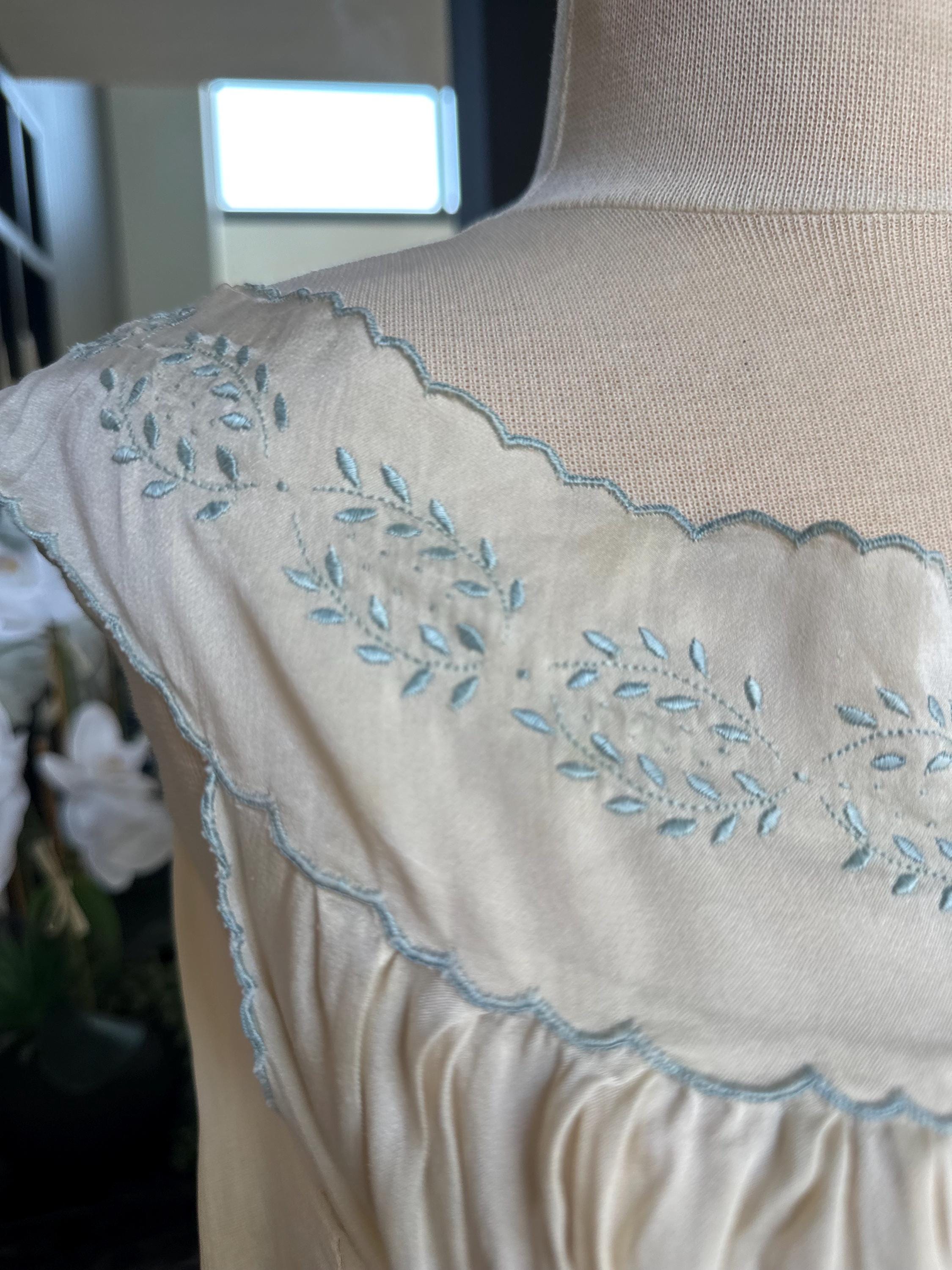 The Ultimate "Old Money" Silk Maxi – Authentic 1930s Art Deco Portrait Gown