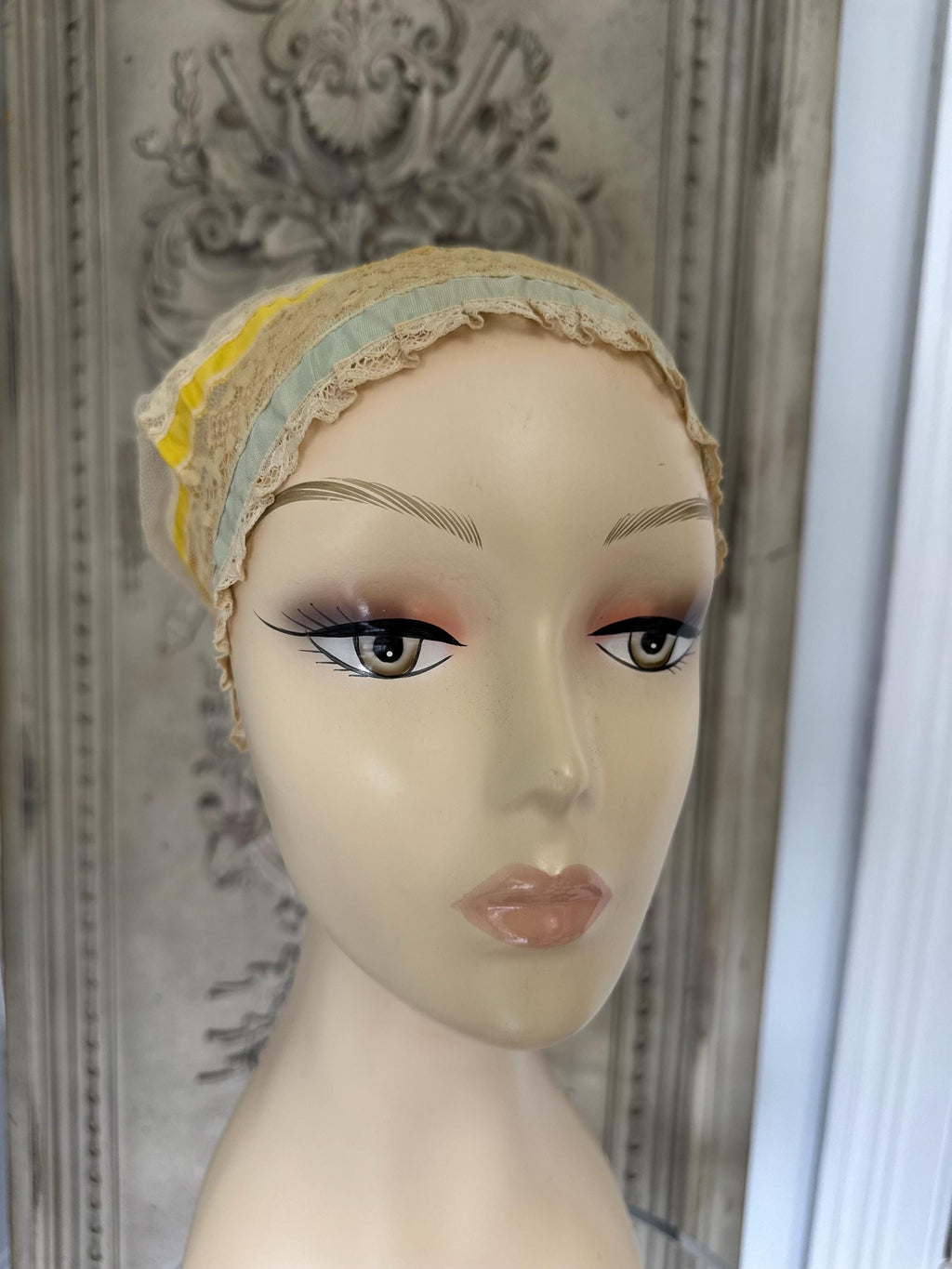 1920s tulle and silk ribbon boudoir bonnet hat
