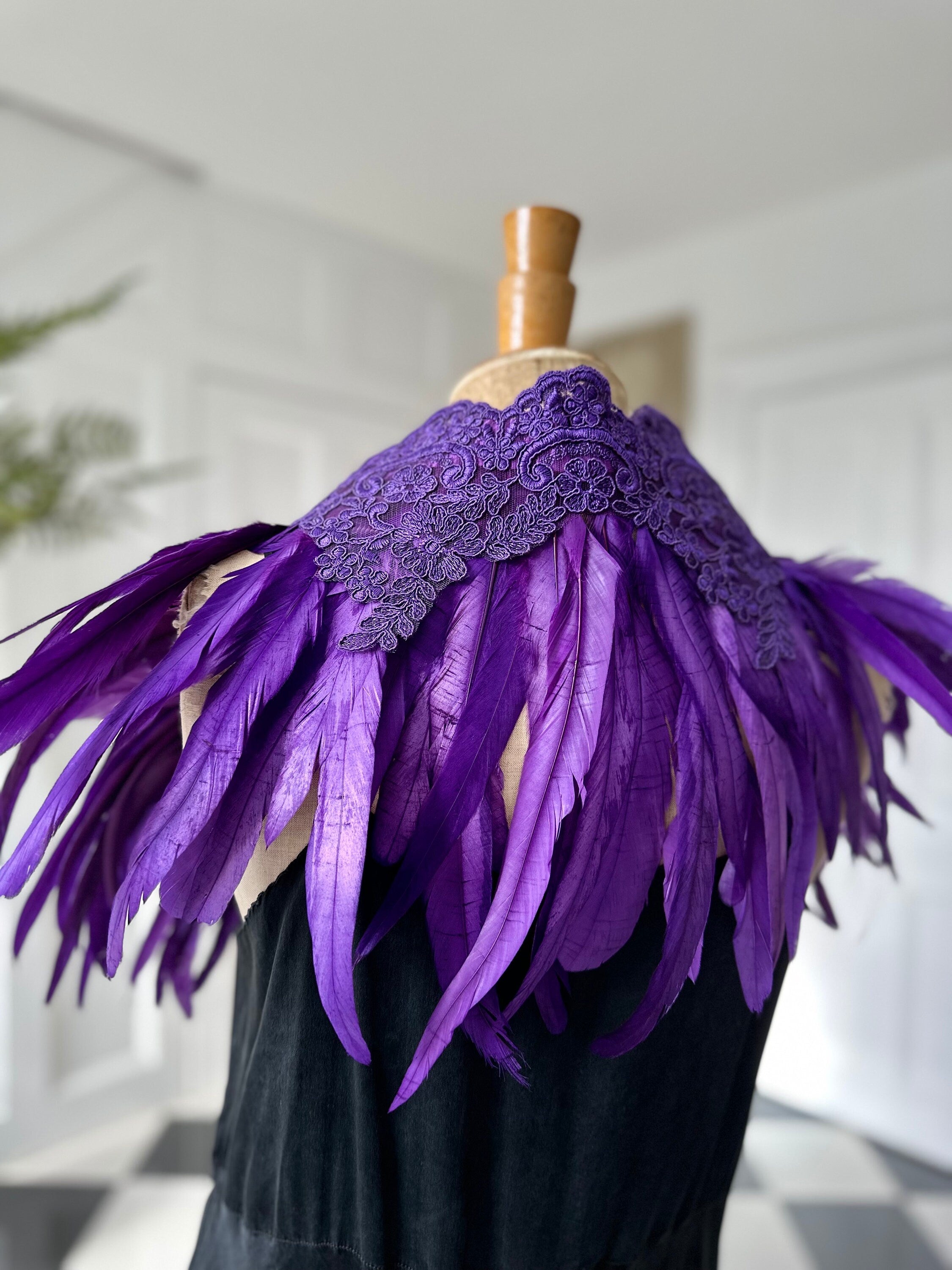 1920s 1930s Vintage style purple feather cape shawl with lace trimming details