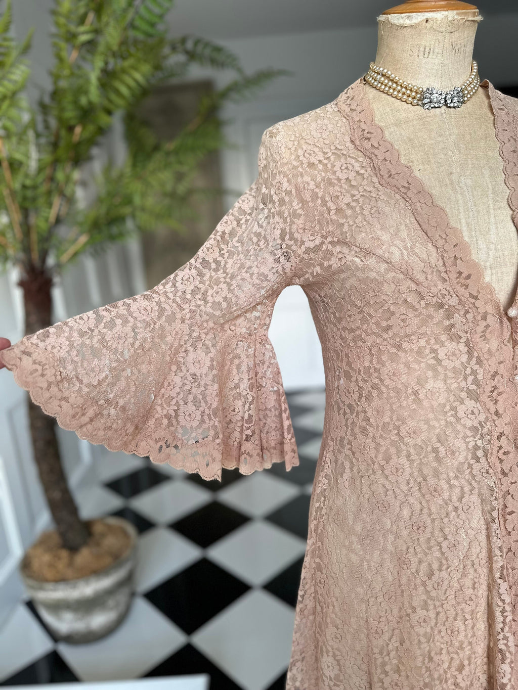 1970s Beige sheer lace peignoir robe with bell sleeves