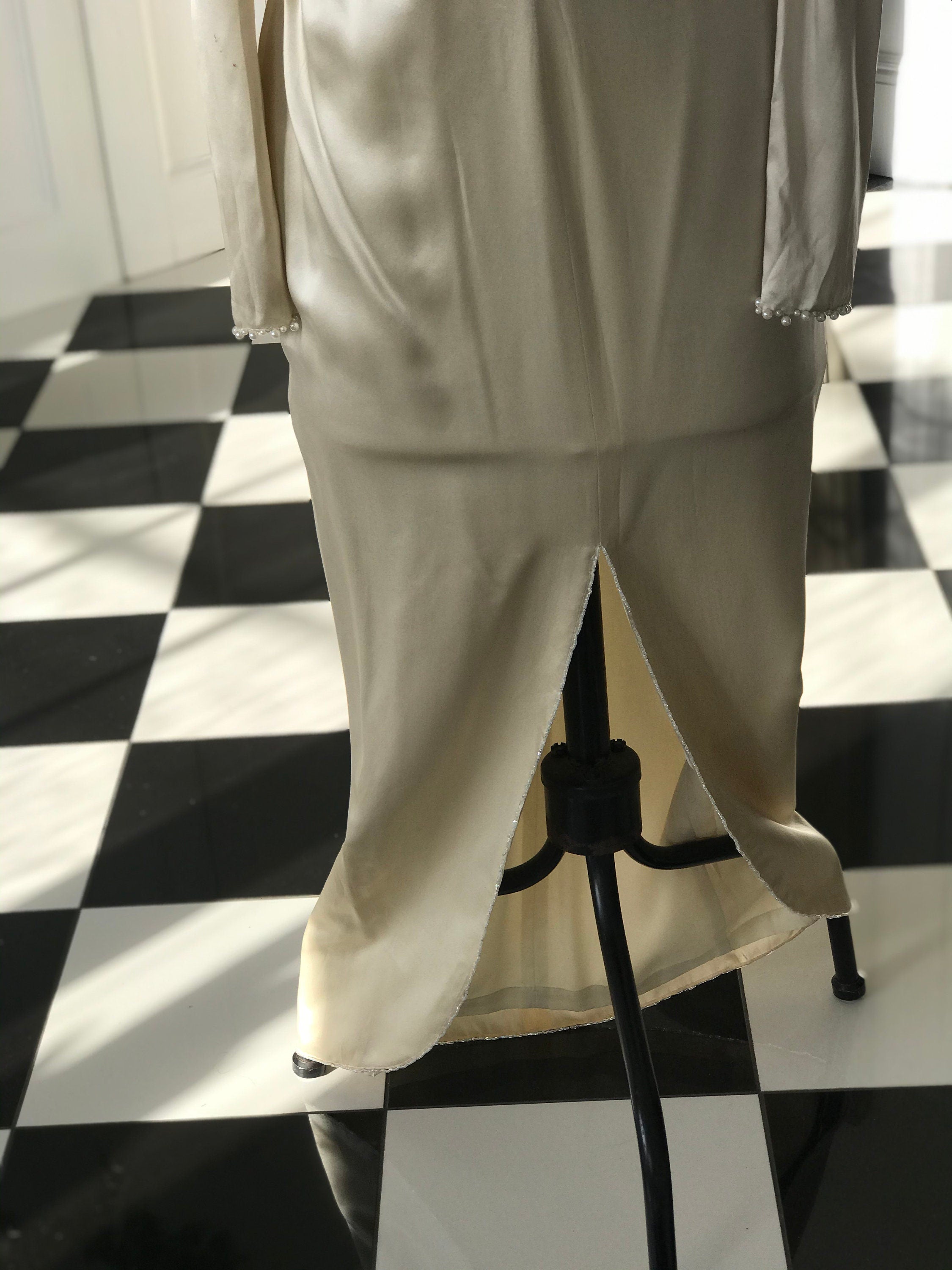 1980s sexy stylish wedding dress silk and pearl embellishment label Vermeuil cache