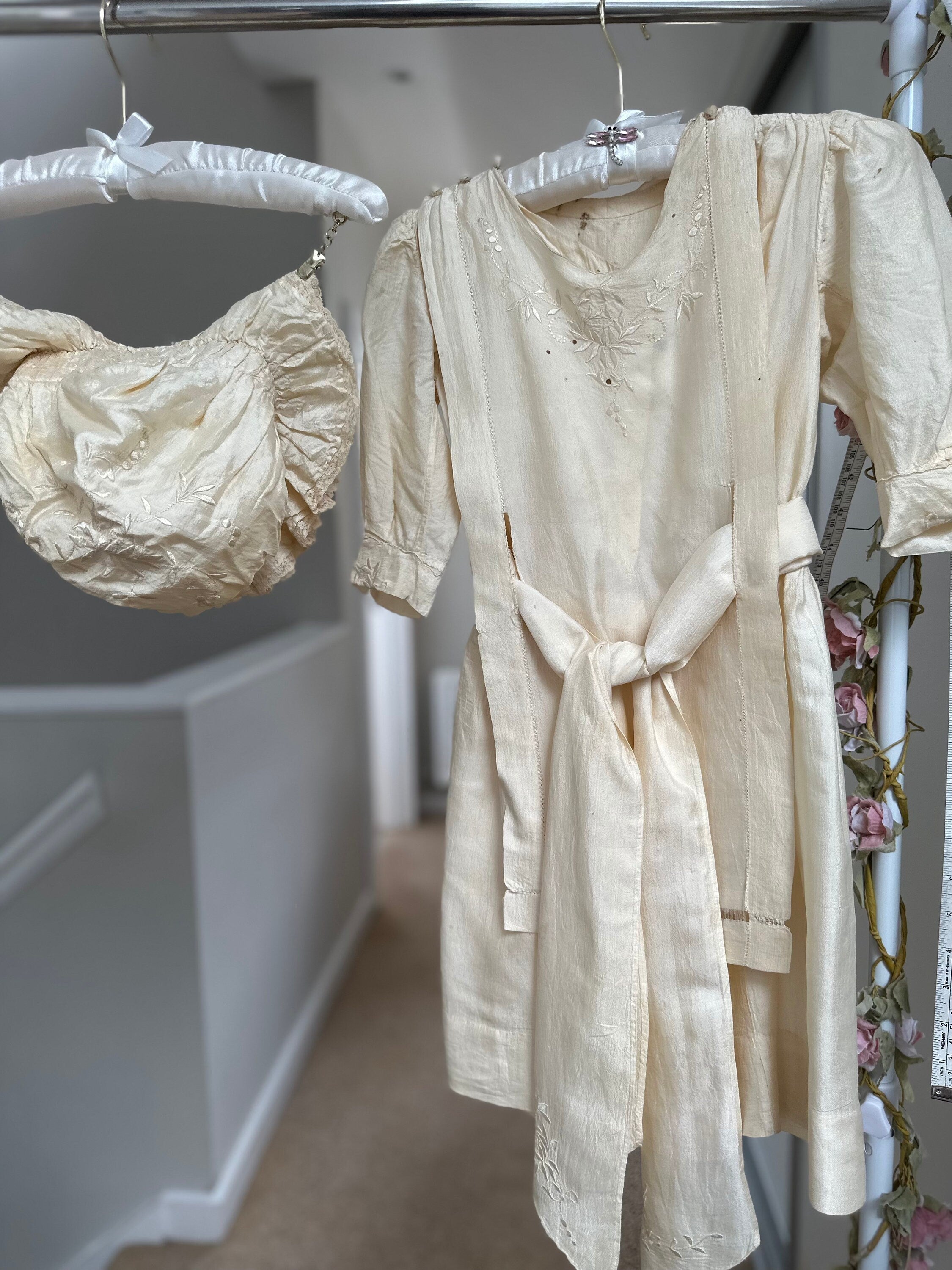 Edwardian 1910s silk little girls dress and bonnet