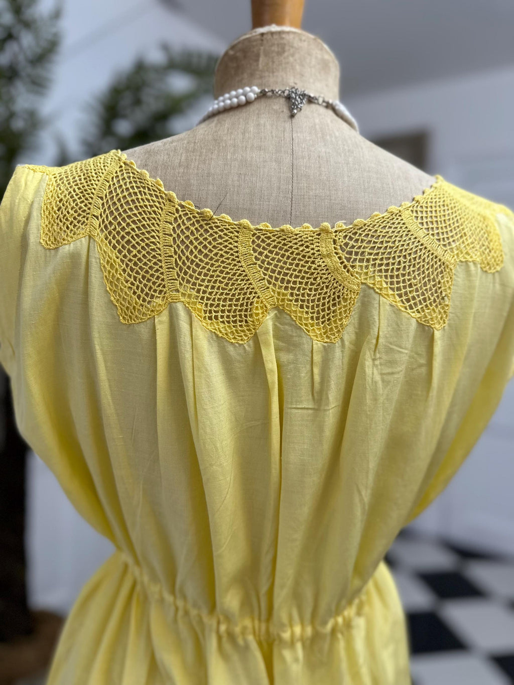 Vintage 1950s yellow silk and cotton mix with crochet lace dress
