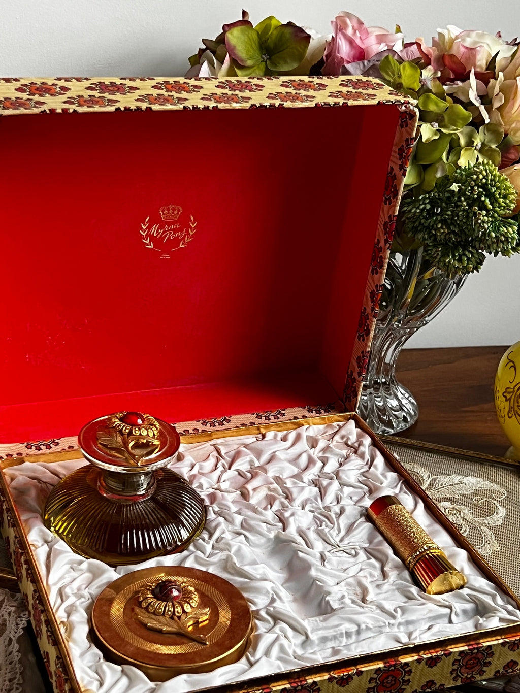 1930s vintage boxed jewelled boudoir set perfume by Myrna Pons