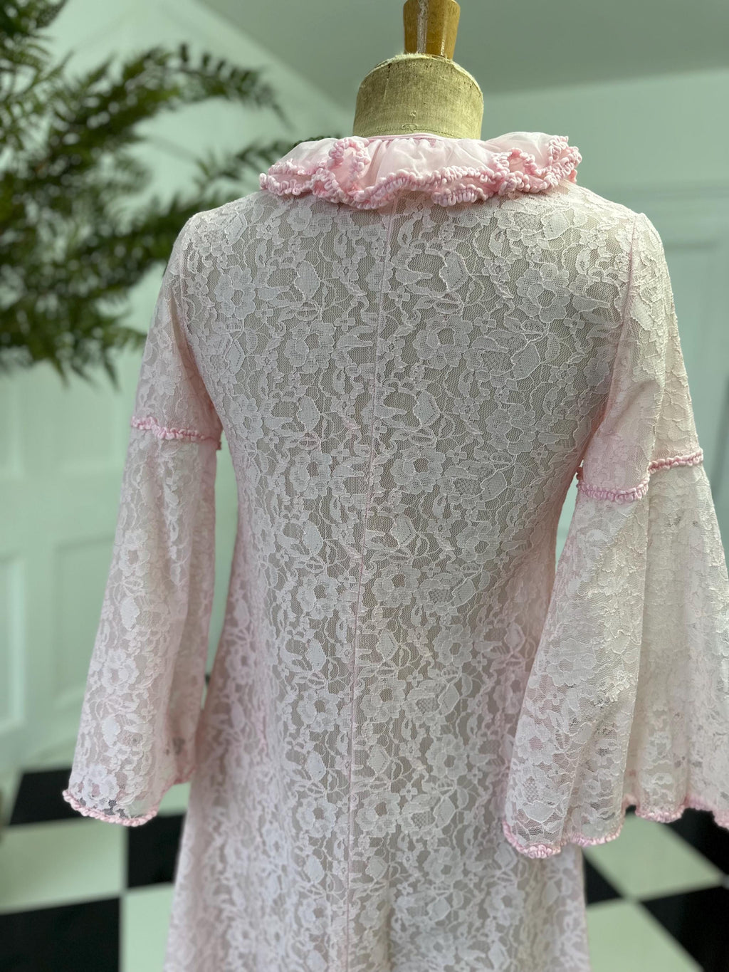 Vintage 1970 Pink Lace Peignoir  Bell Sleeves  Ruffle Neckline