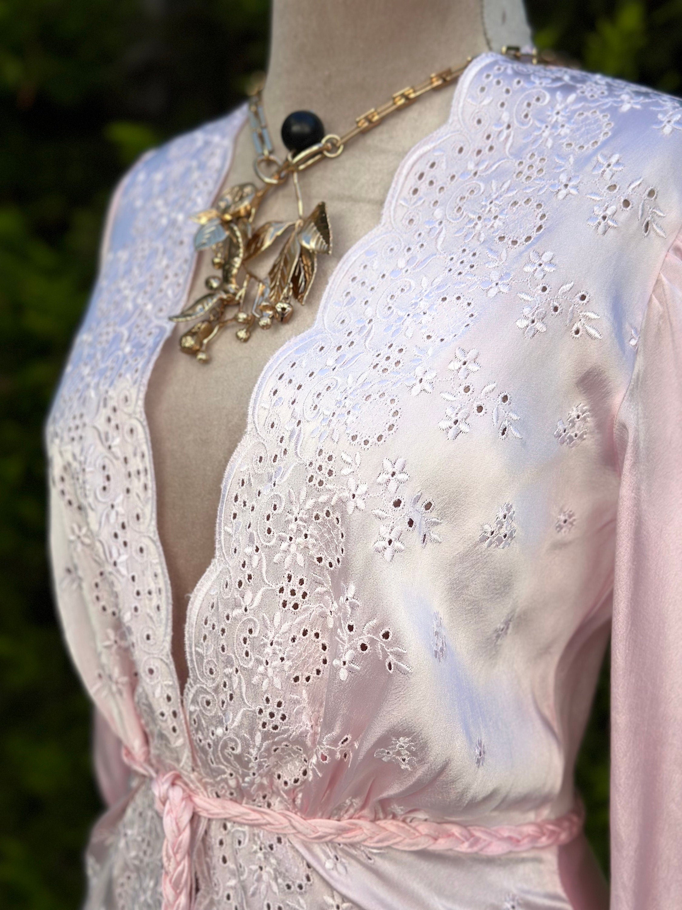 1970 vintage pink peignoir dressing gown kimono