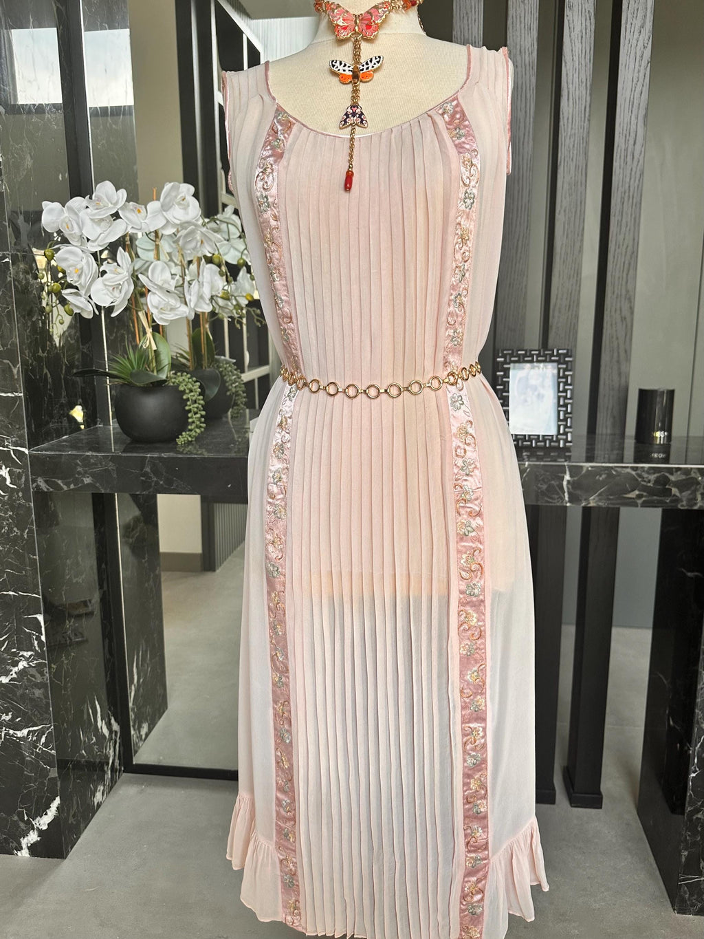 Antique 1920s-1930s Pink Silk Pleated crepe sheer Gown – Authentic Art Deco Floral Trim Maxi