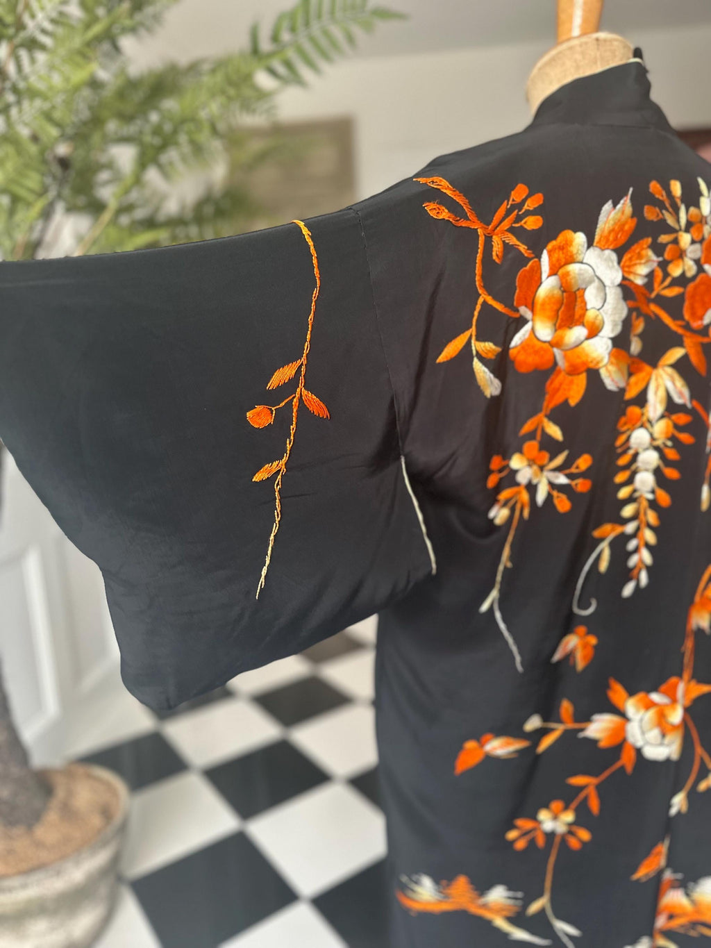 Antique 1920s reversible Japanese  hand embroidery kimono