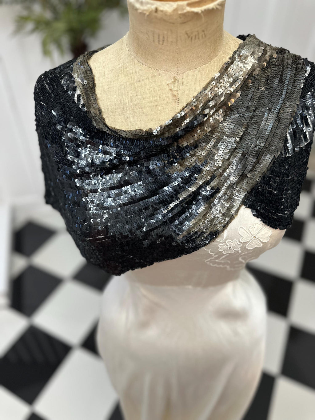 1920s Sequin black and gold shawl