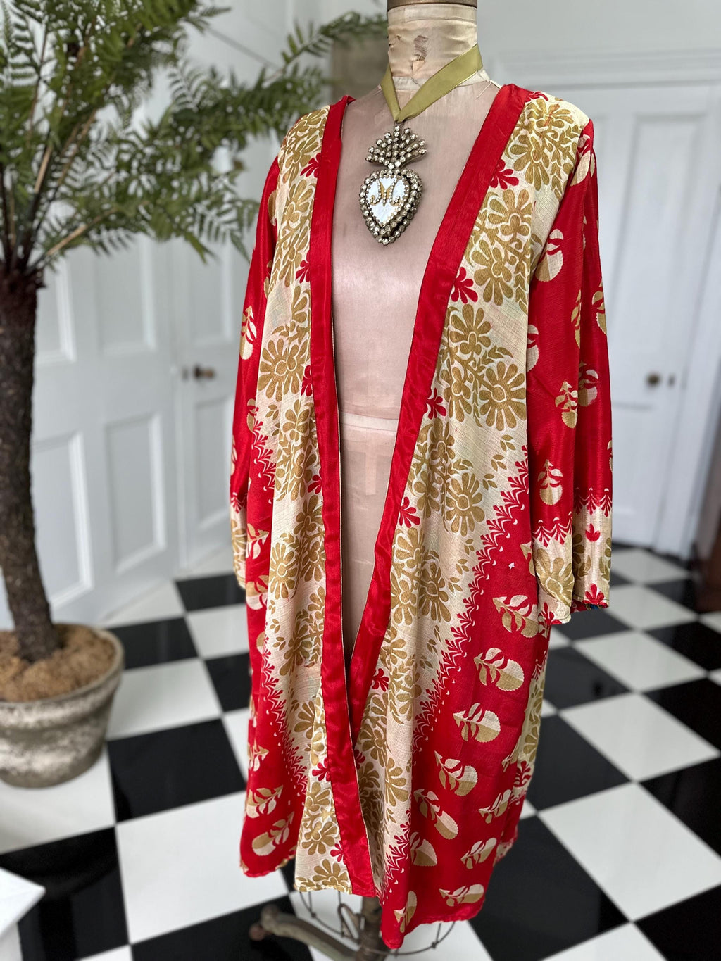 Vintage Silk Reversible Kimono: Upcycled Saree Fabric