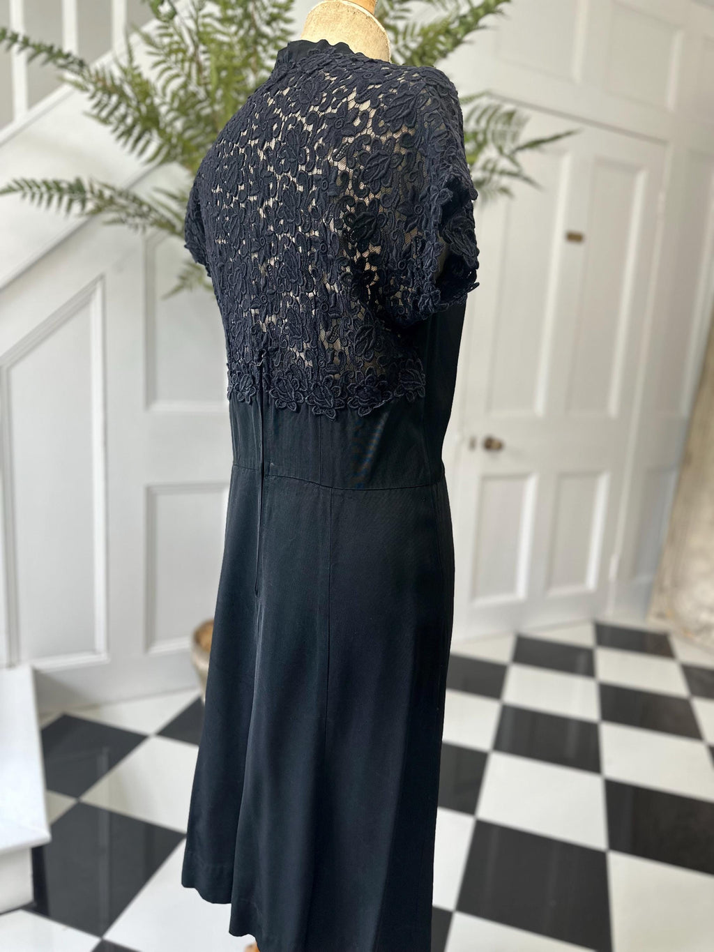 1940s Taffeta and cotton lace shift dress