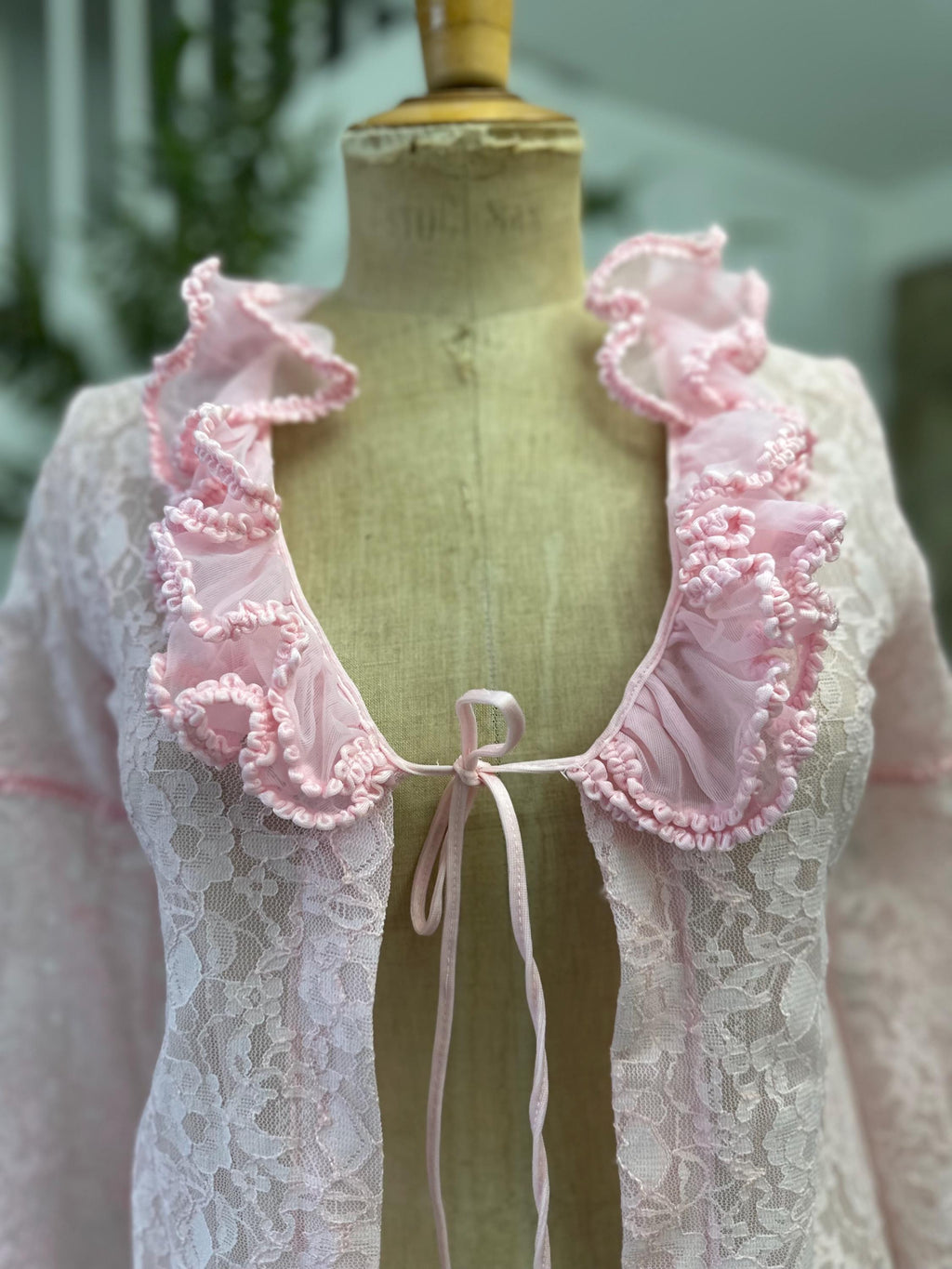 Vintage 1970 Pink Lace Peignoir  Bell Sleeves  Ruffle Neckline