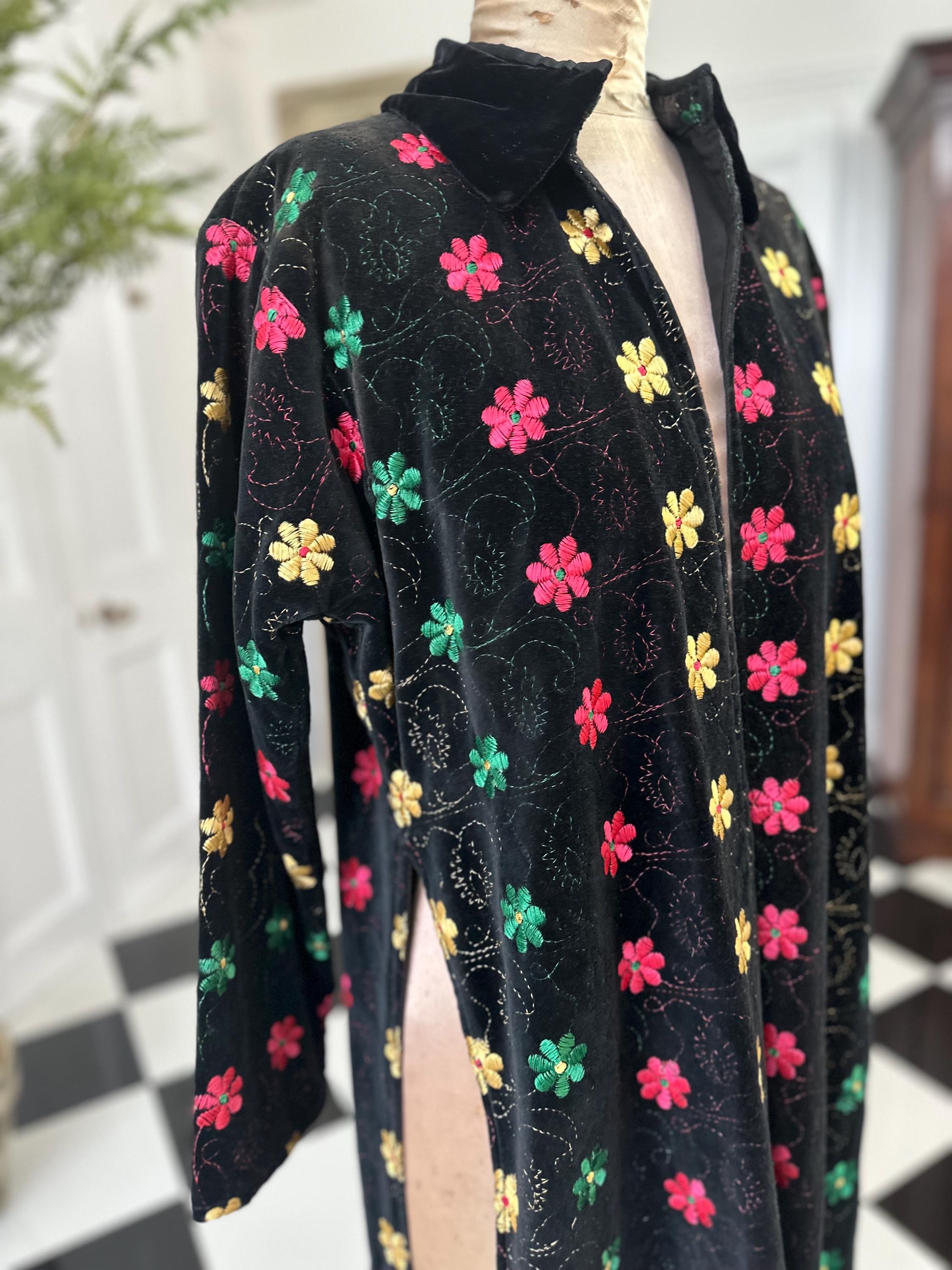 1950s black velvet kimono  house coat with silk embroidery coat
