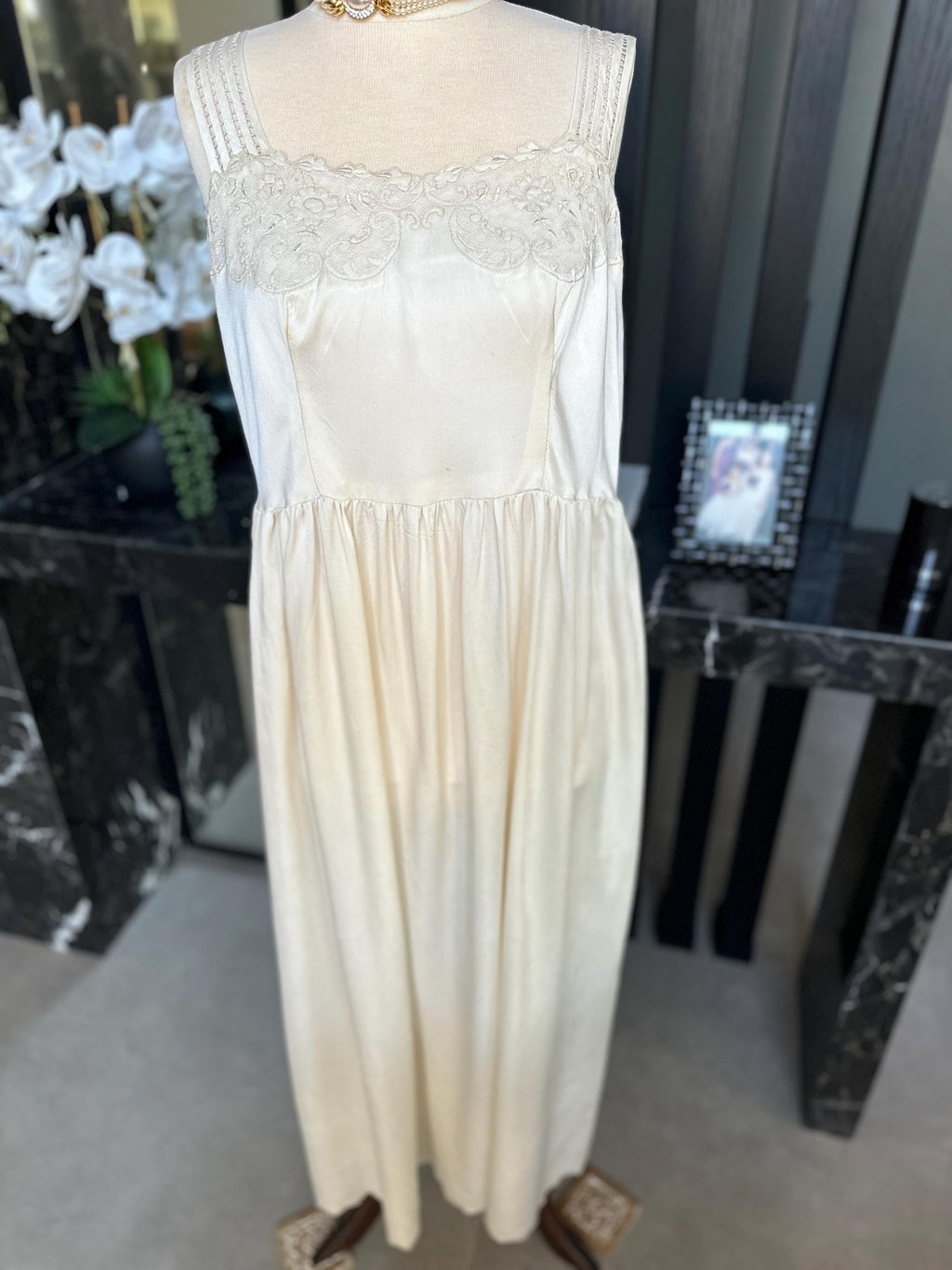 Vintage 1940s cream Silk Slip Dress with hand embroidery  Details