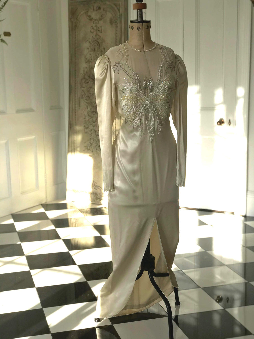 1980s sexy stylish wedding dress silk and pearl embellishment label Vermeuil cache
