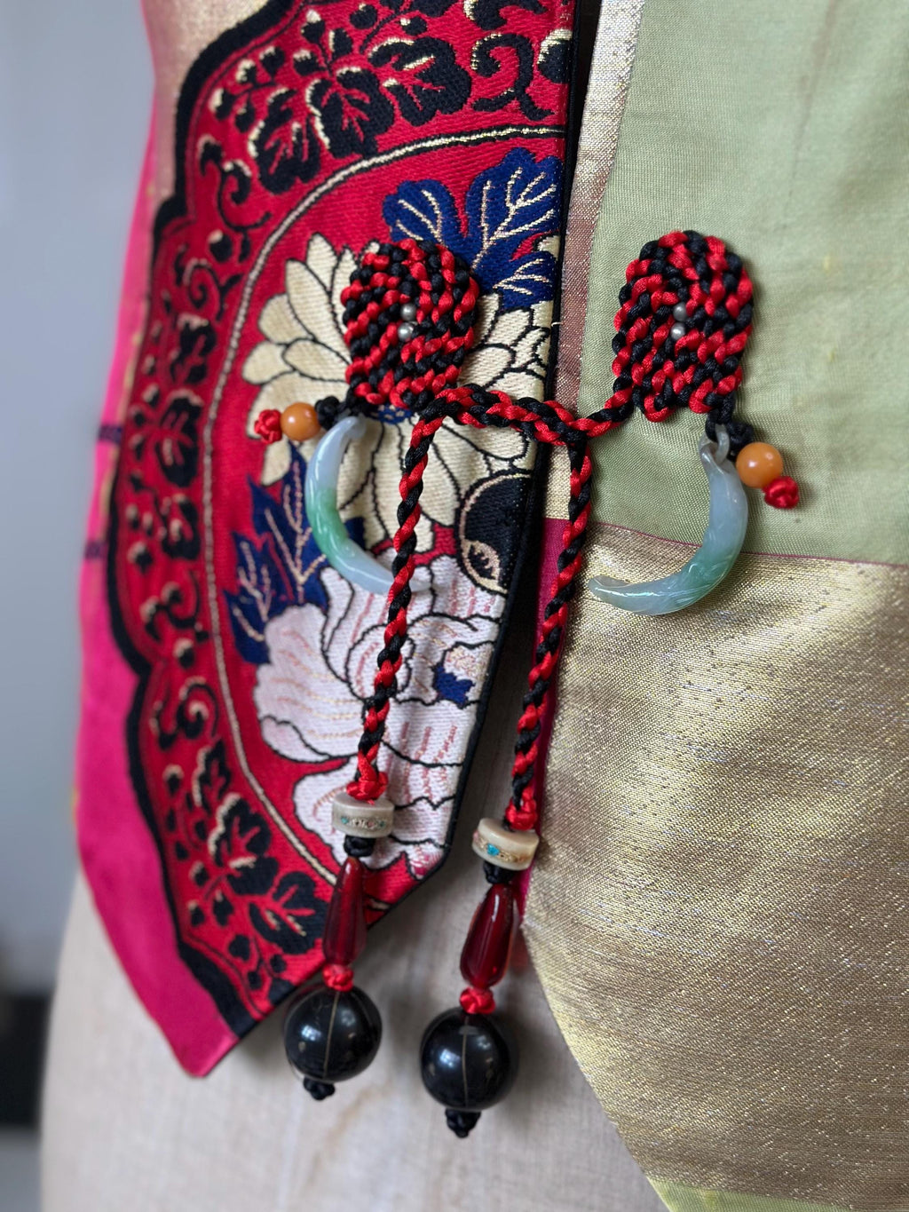 Vintage reversible  silk Japanese jacket waistcoat with jade stone