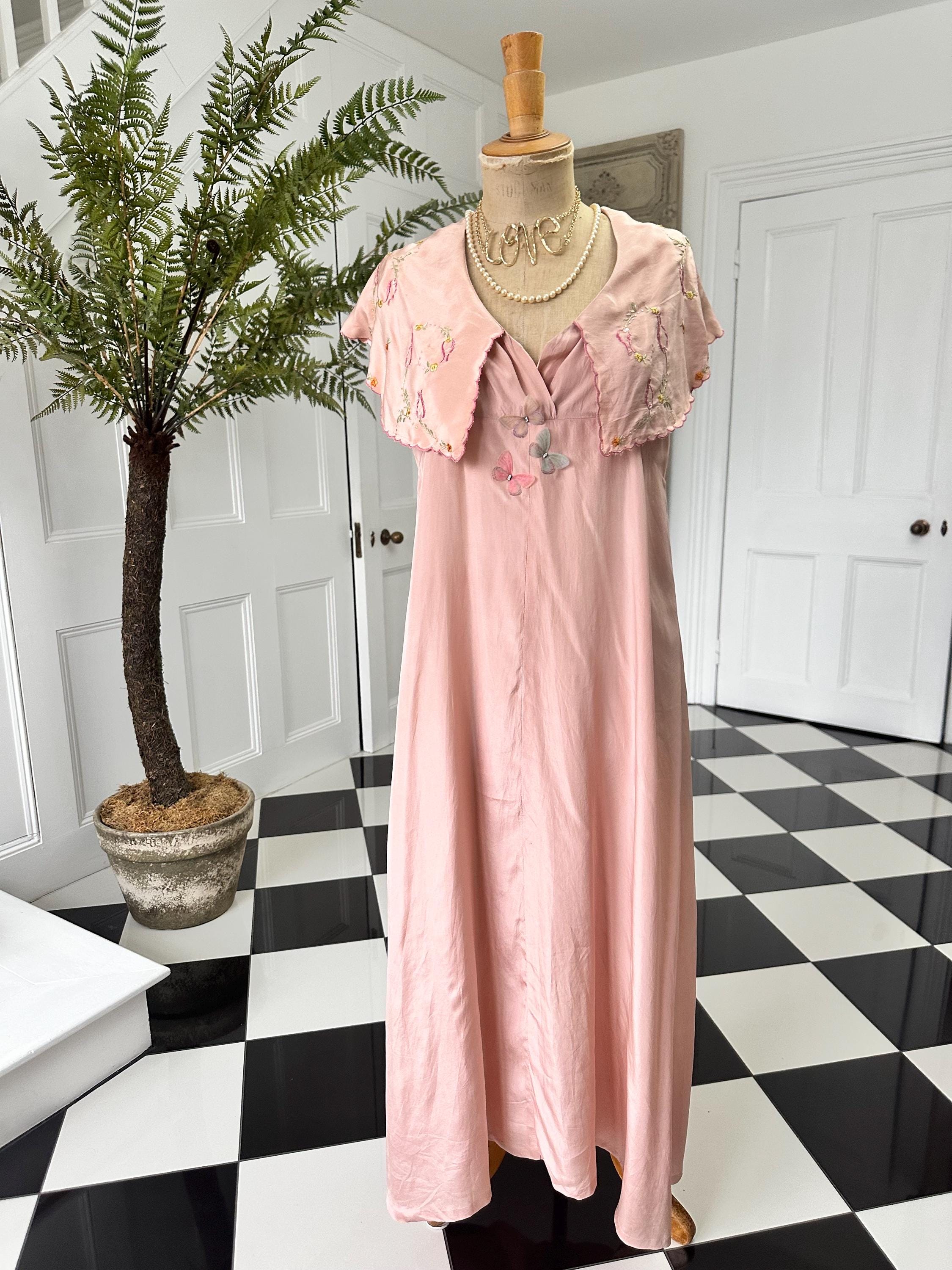 Rare 1940s Vintage dusky pink silk nightgown dress