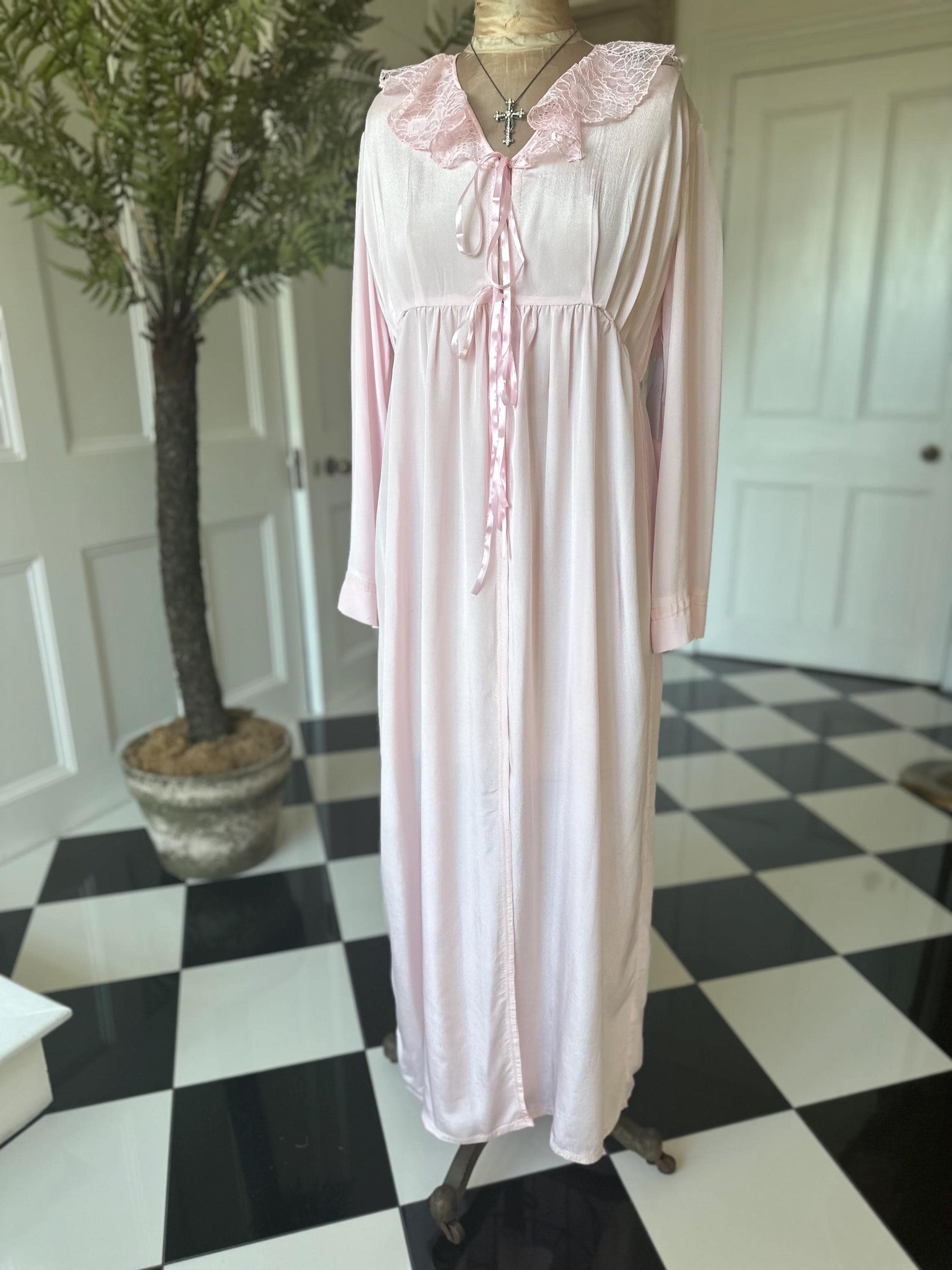 1970s Pink silky and lace long gown house coat