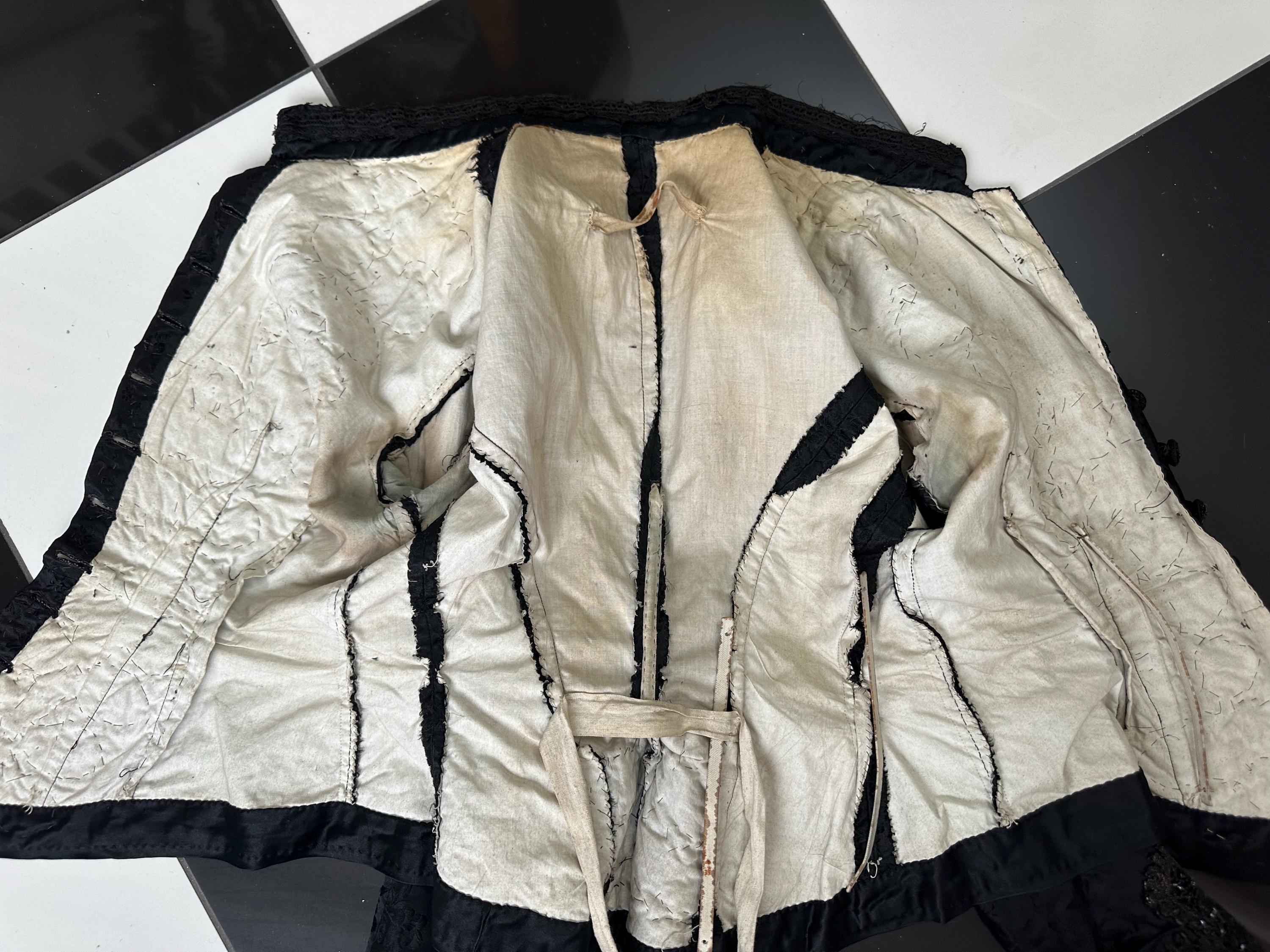 Exquisite Victorian Black Silk Bodice – Heavy Jet Beaded Embellishments long sleeve