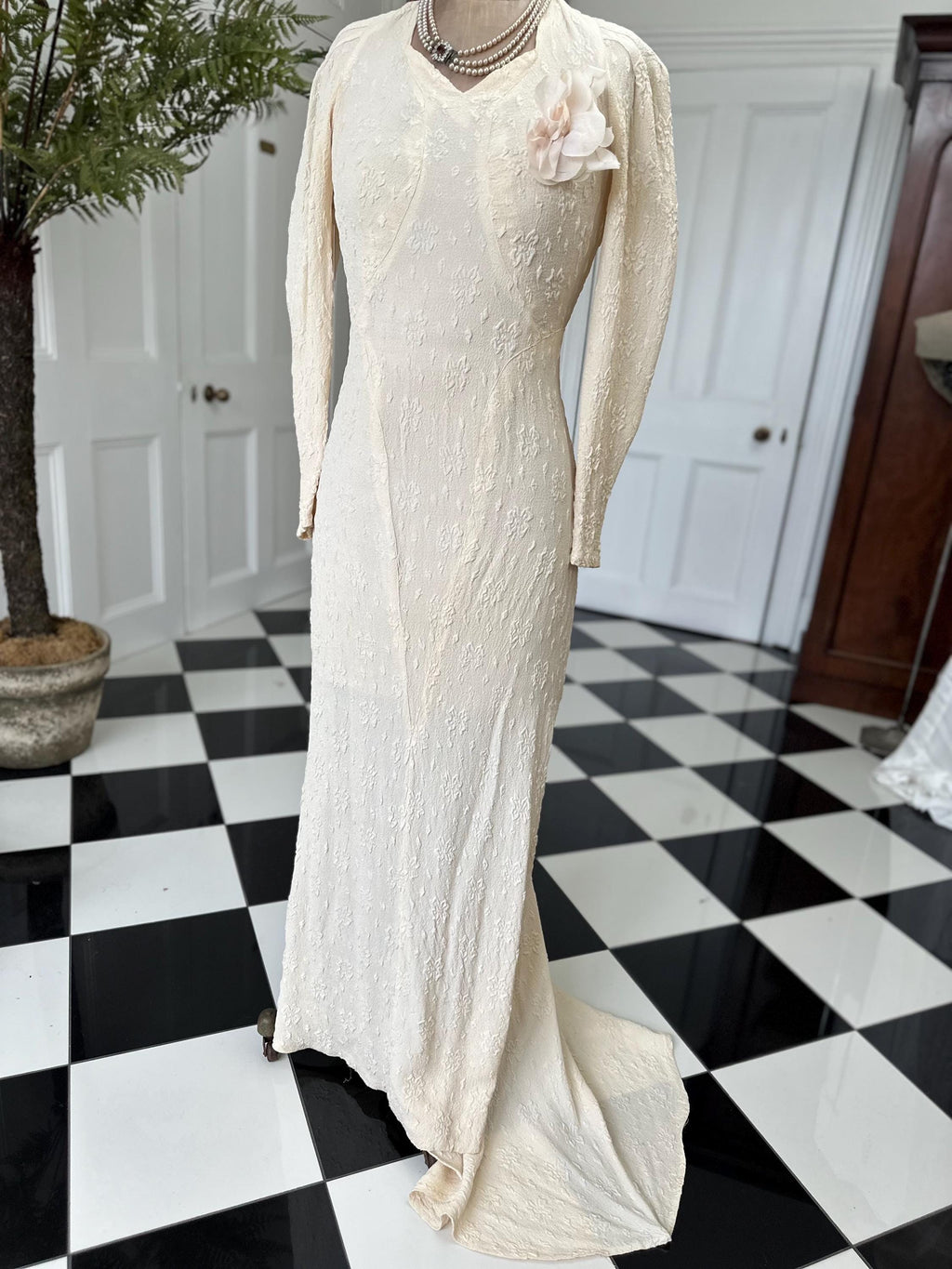 1930s Vintage bias cut wedding dress in peachy cream dress