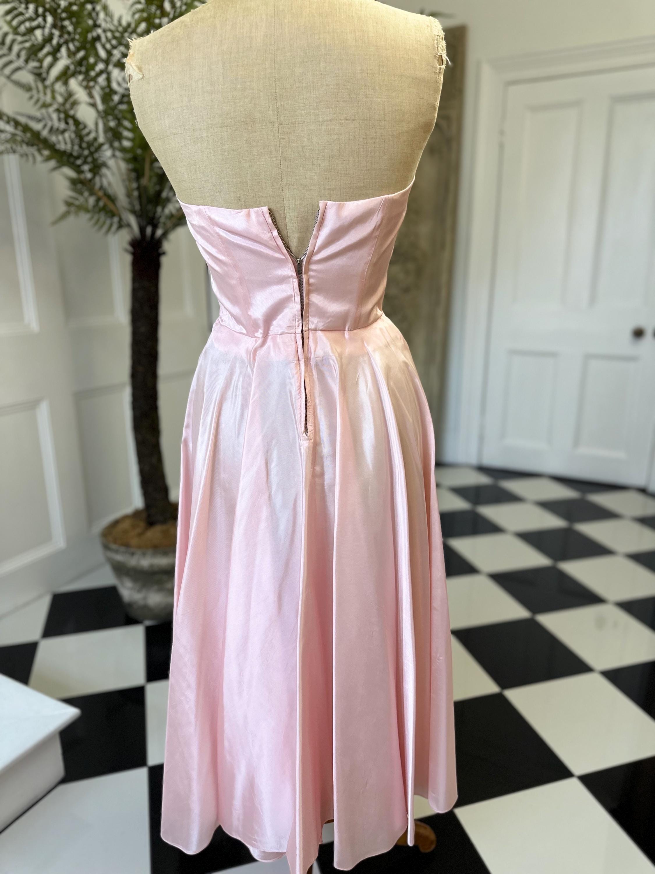 Vintage 1940s pink silk taffeta strapless dress