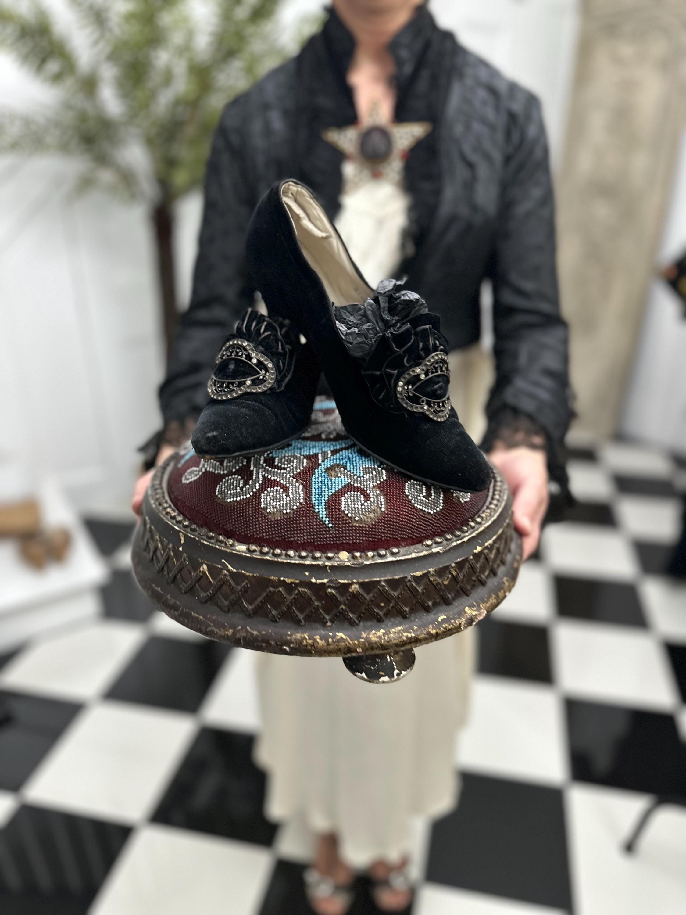 Beautiful Edwardian Velvet Small Heeled Shoes with Buckle