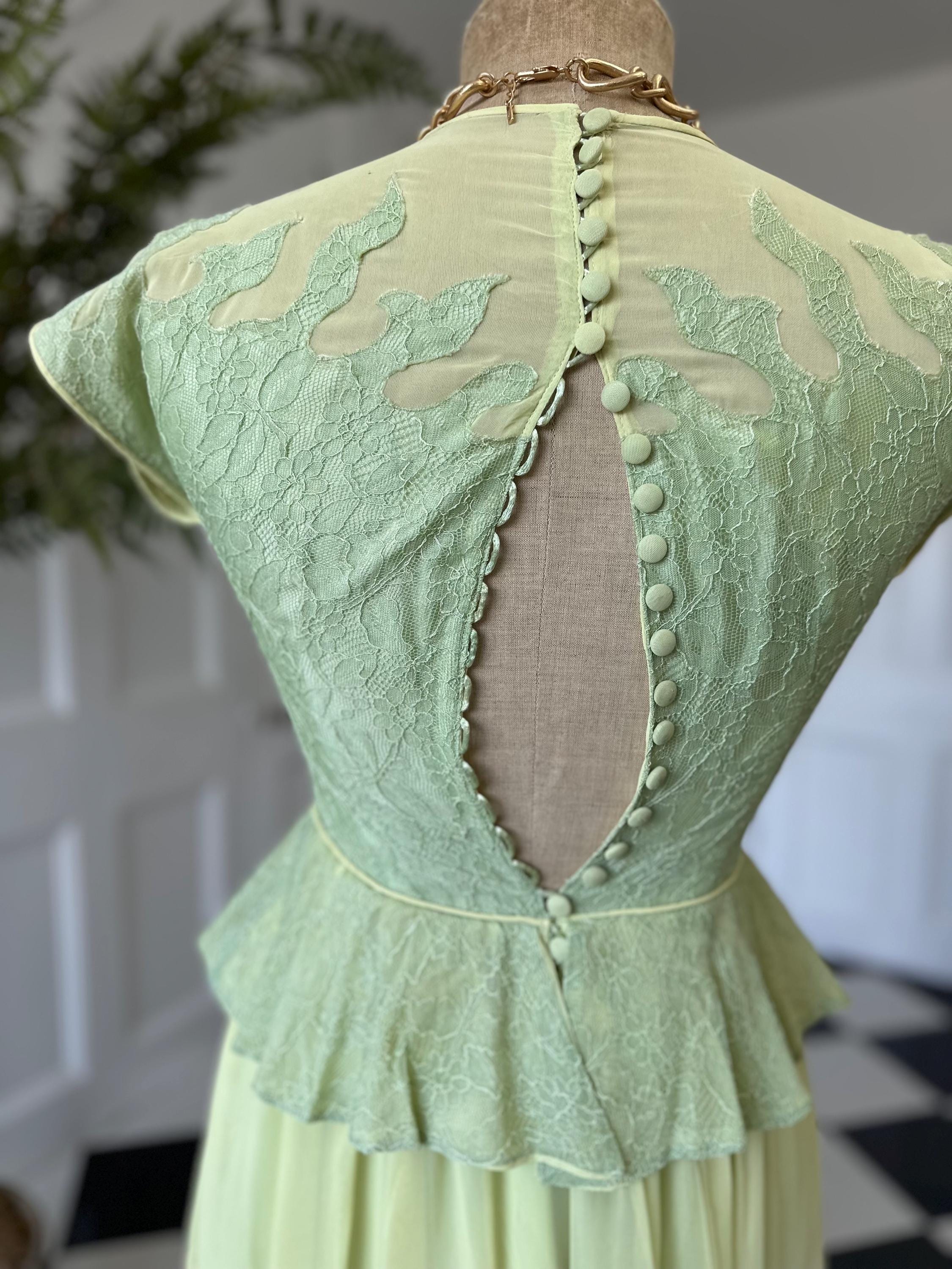 True 1940s Show Stopper Peplum Dress in chiffon and lace