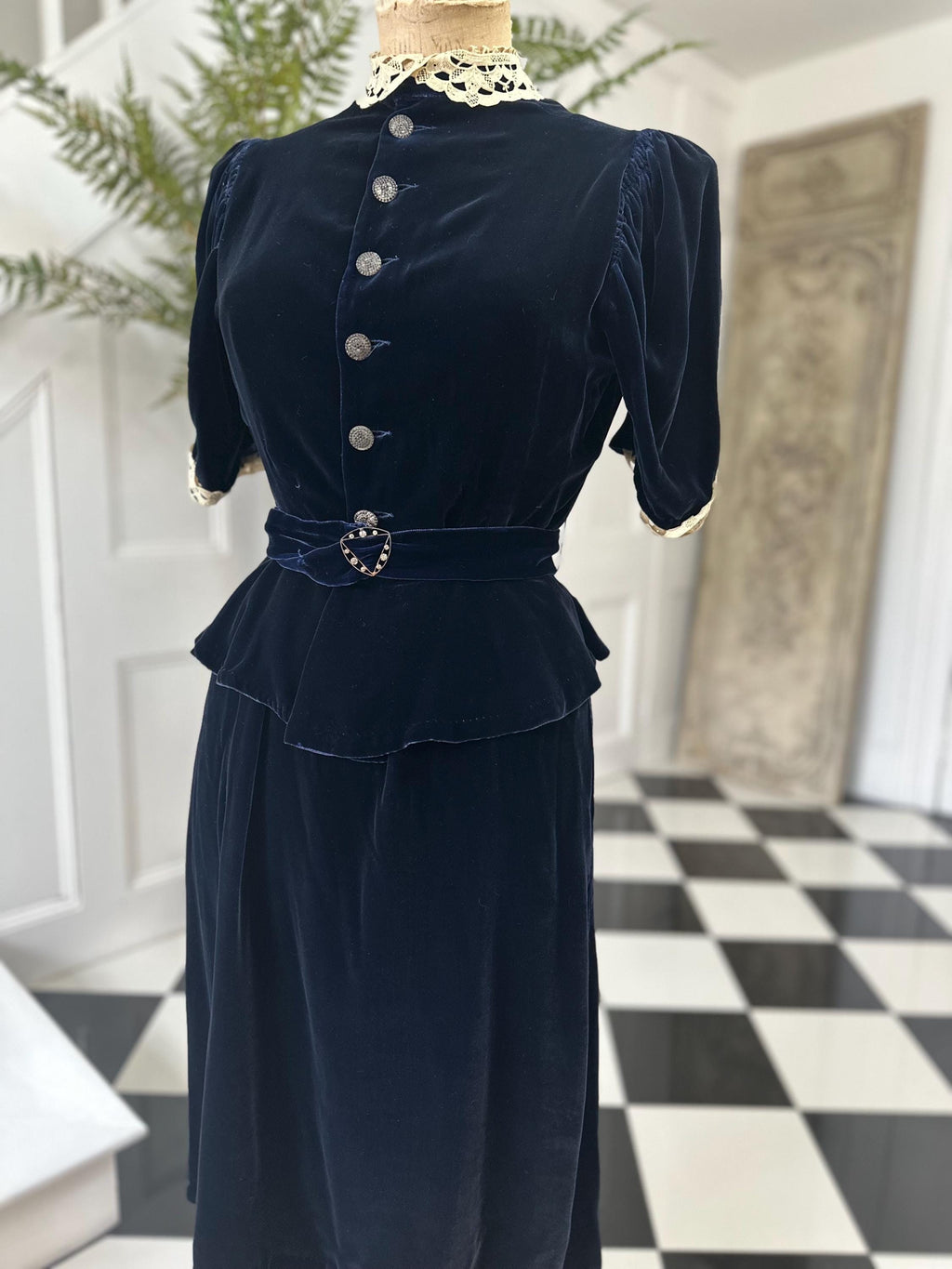 1940s Navy Silk Velvet Dress & Jacket Set – Peplum Waist, Lace Collar, Cocktail Outfit