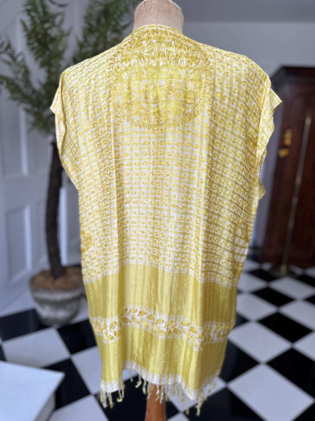 1970s Silk Suzani embroidery kimono open front waistcoat