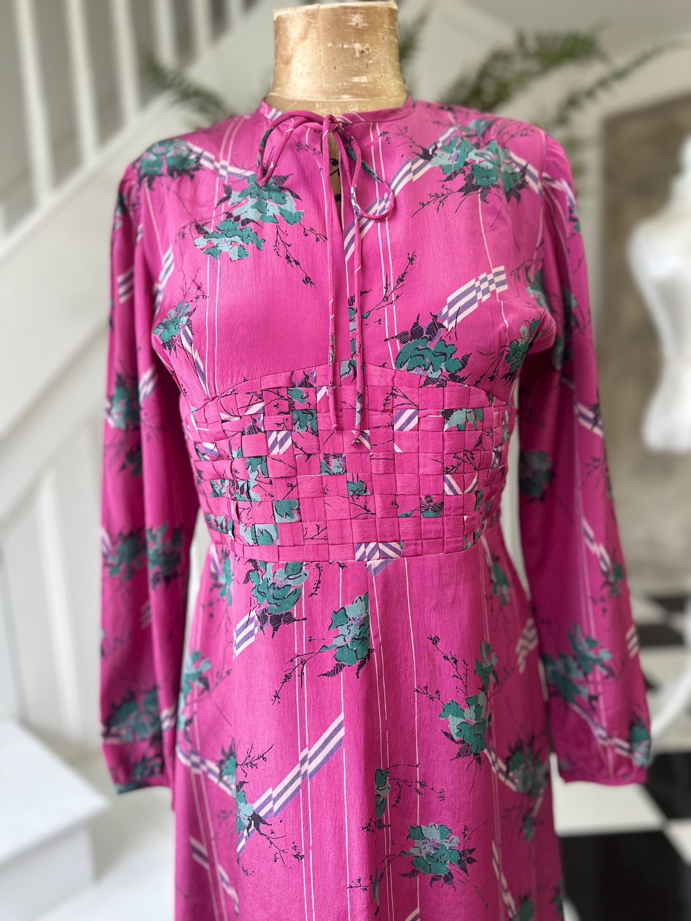 1970s vintage pink floral silk dress