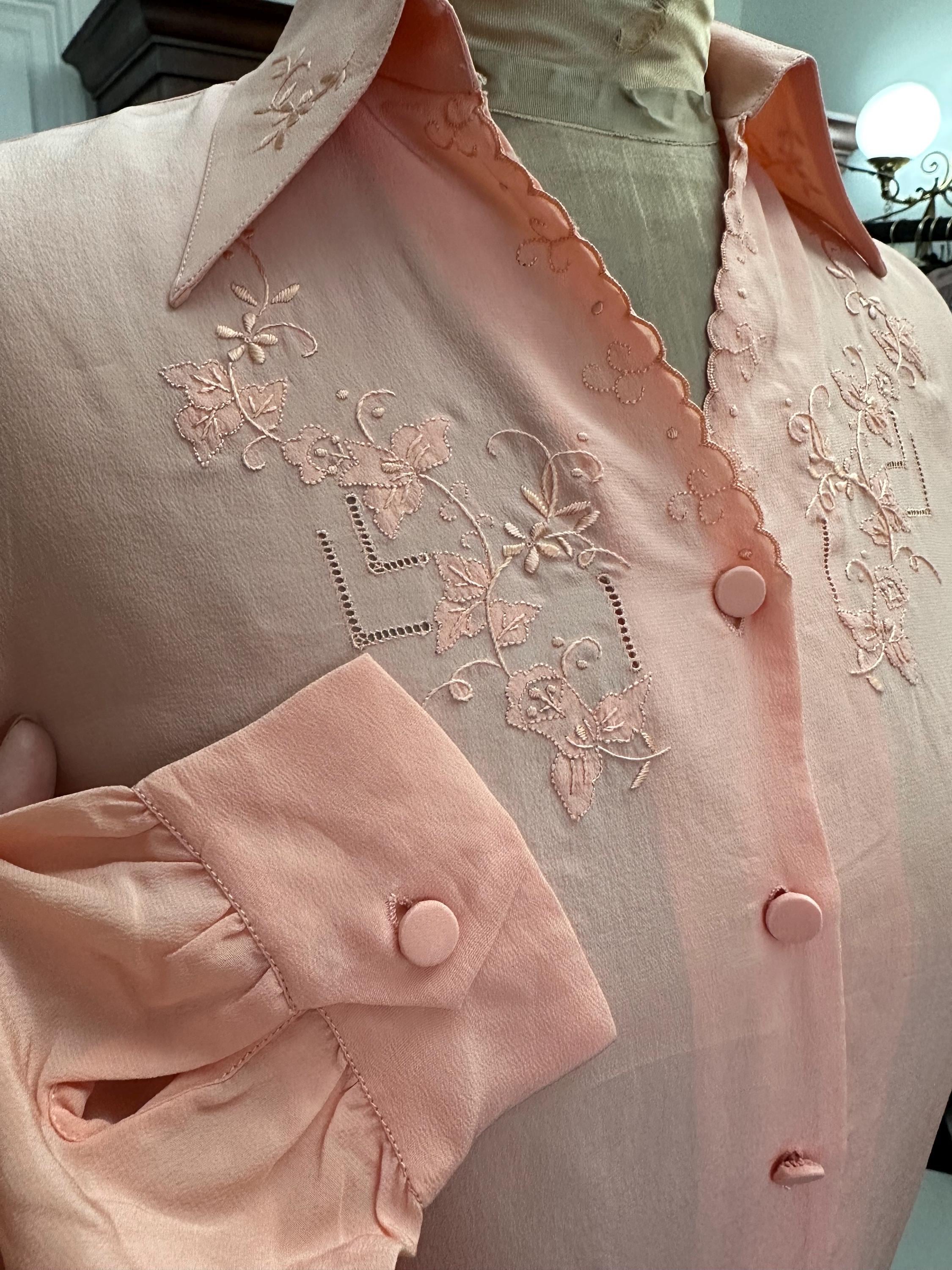 1940s Peachy pink silk blouse with hand embroidery details UK8