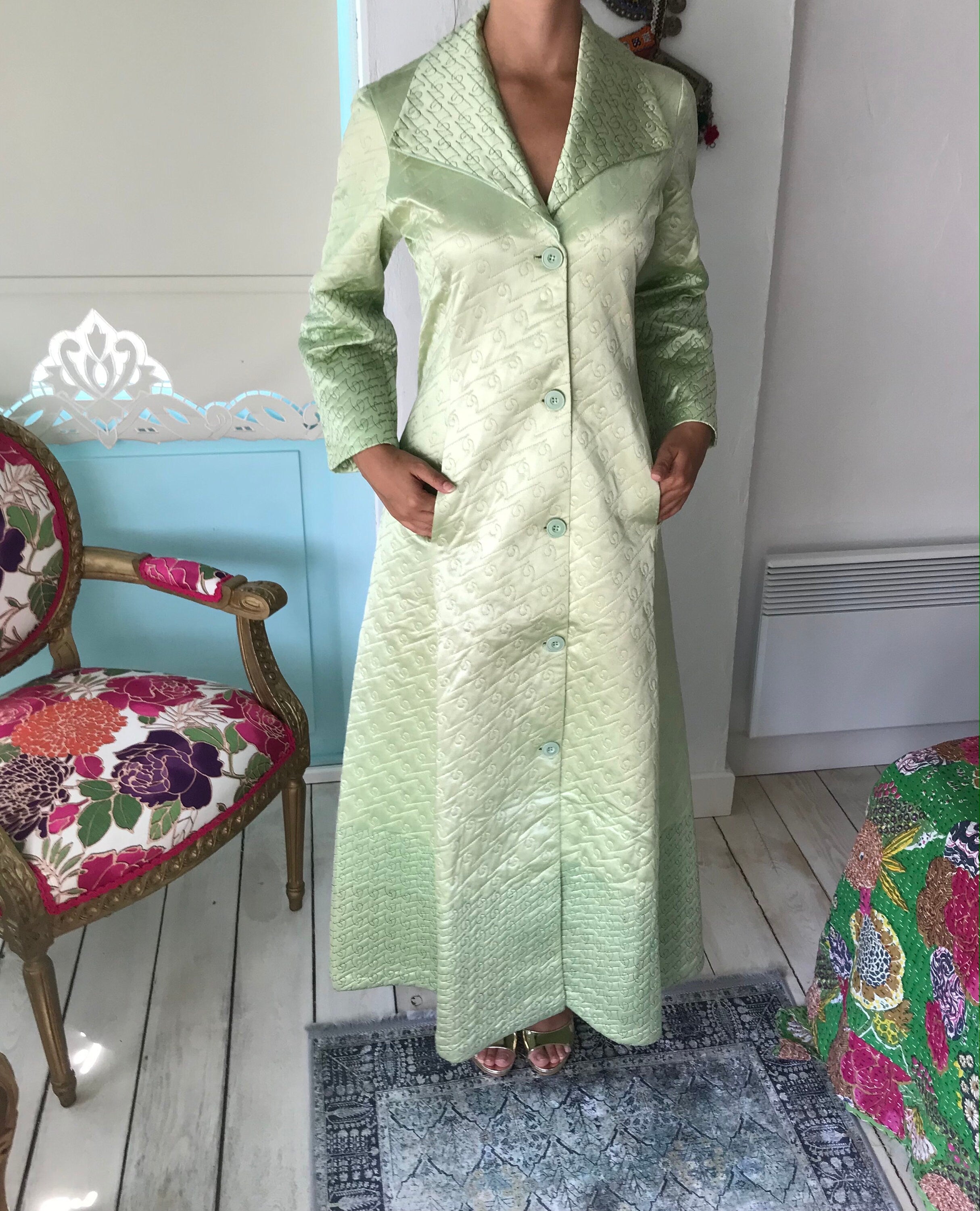 1970s mint green dressing gown housecoat