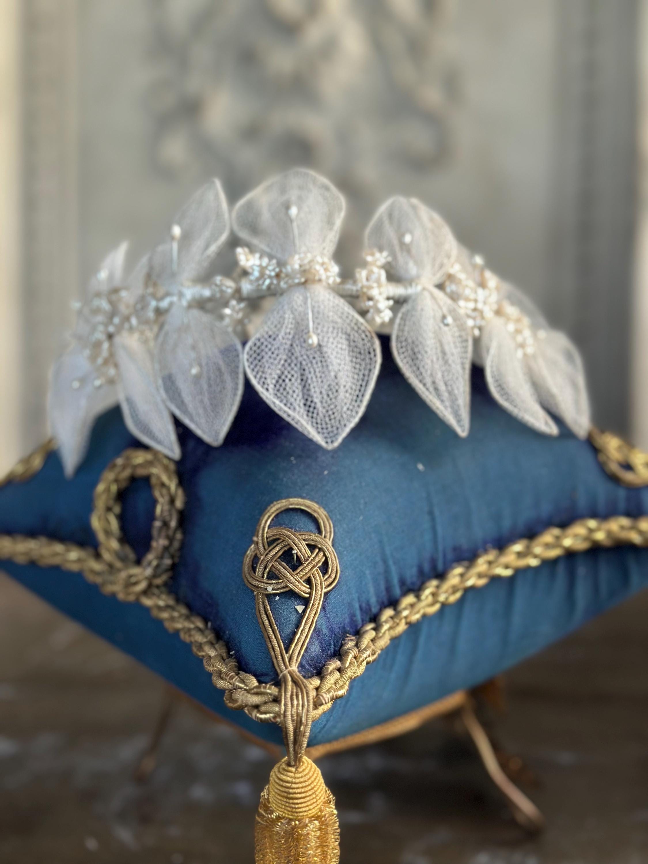 Antique 1940s  Floral Wax Tiara with tulle