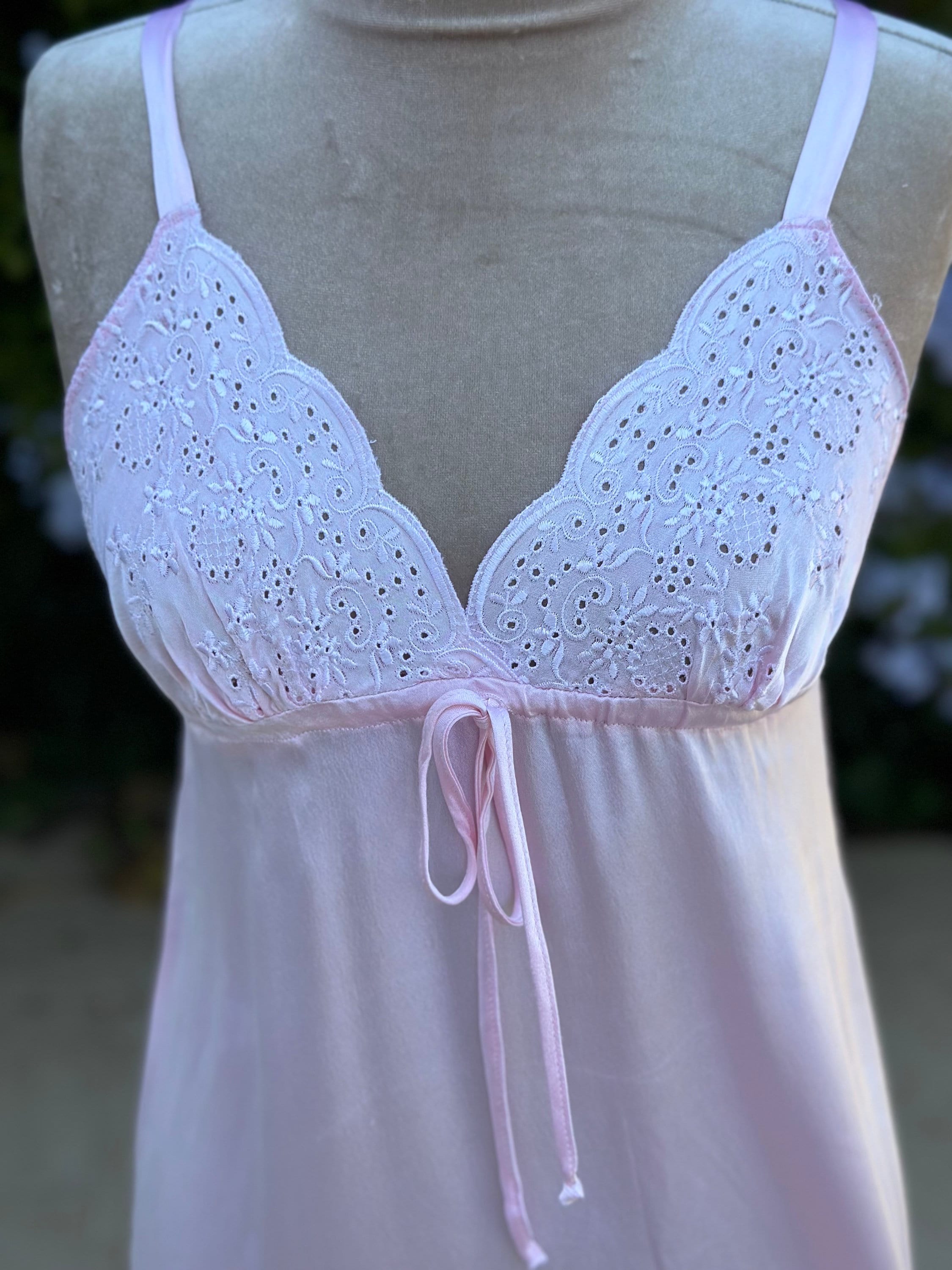 1970 Vintage long pink slip dress with embroidery