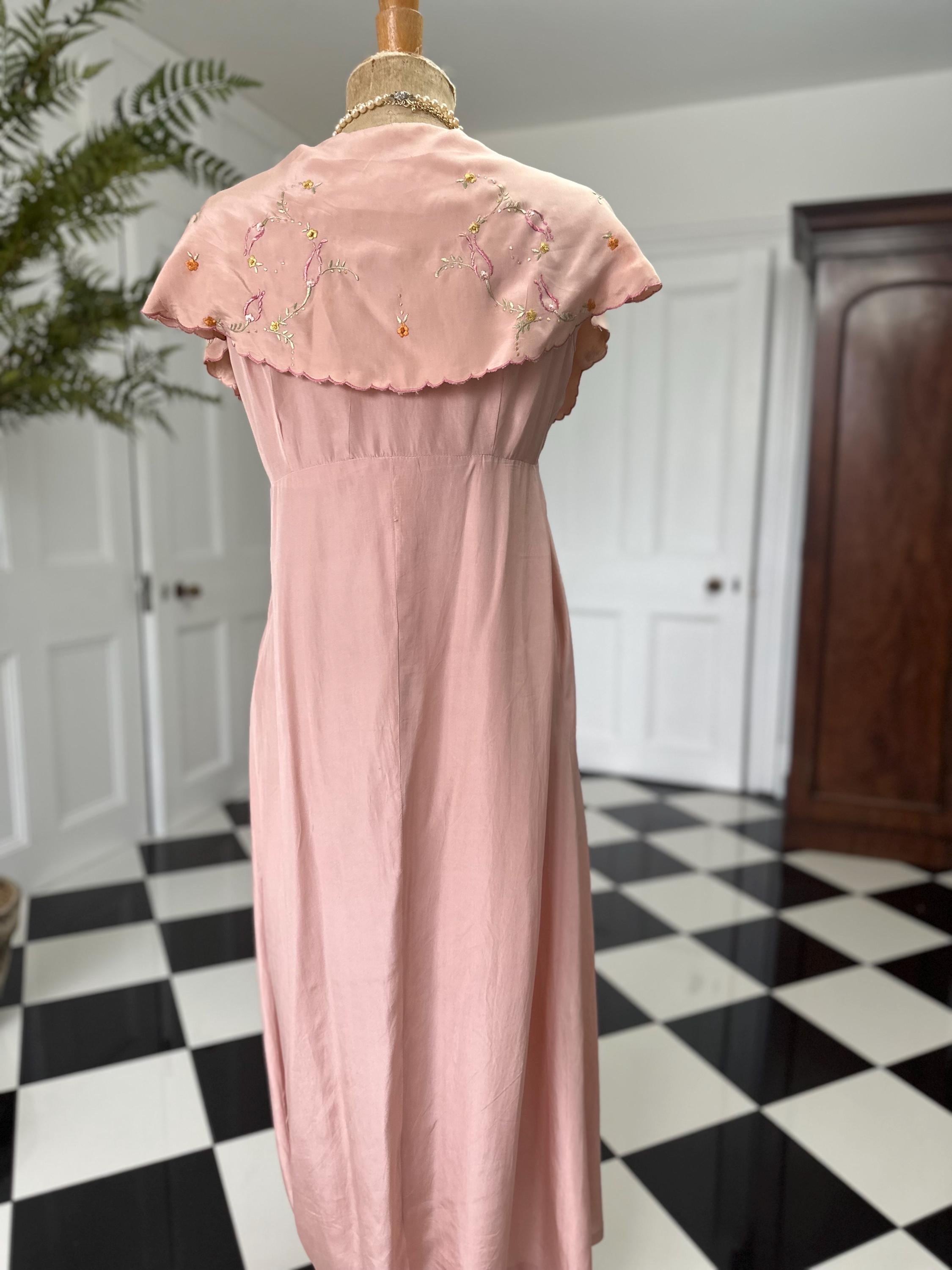 Rare 1940s Vintage dusky pink silk nightgown dress