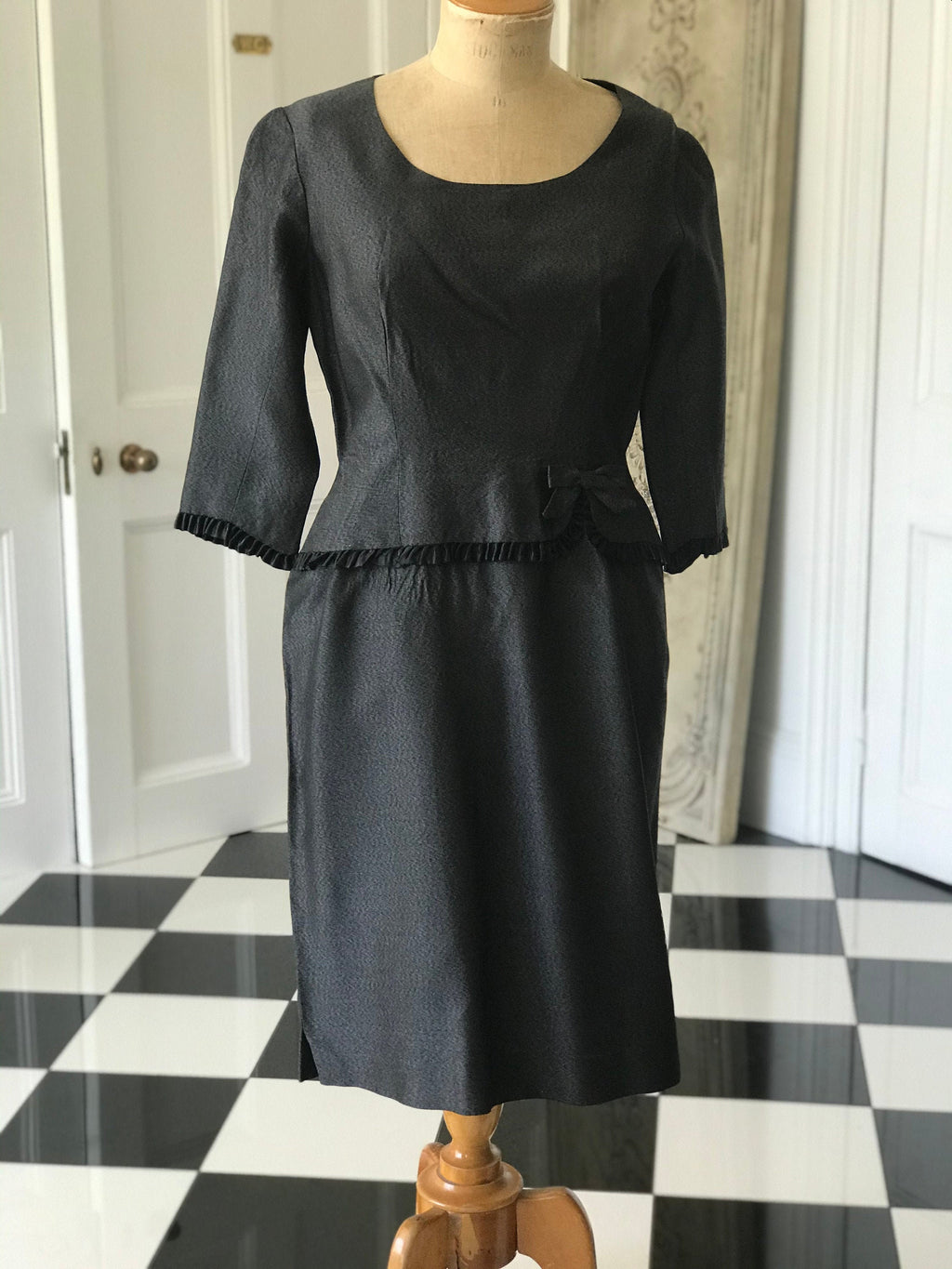 1950s Grey lame wiggle sheath dress