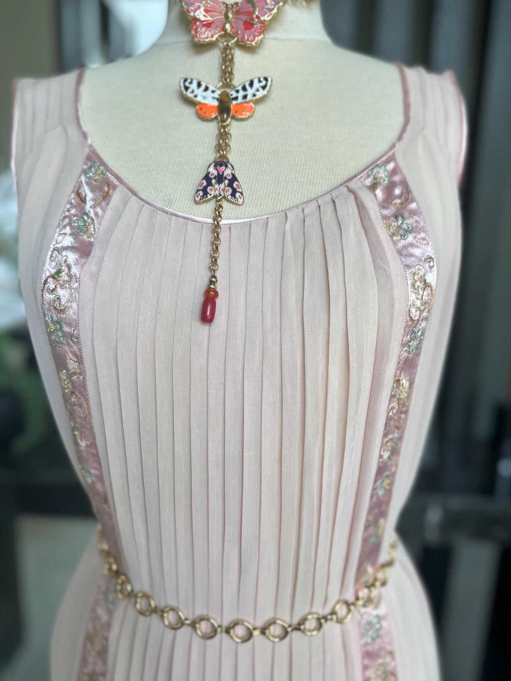 Antique 1920s-1930s Pink Silk Pleated crepe sheer Gown – Authentic Art Deco Floral Trim Maxi