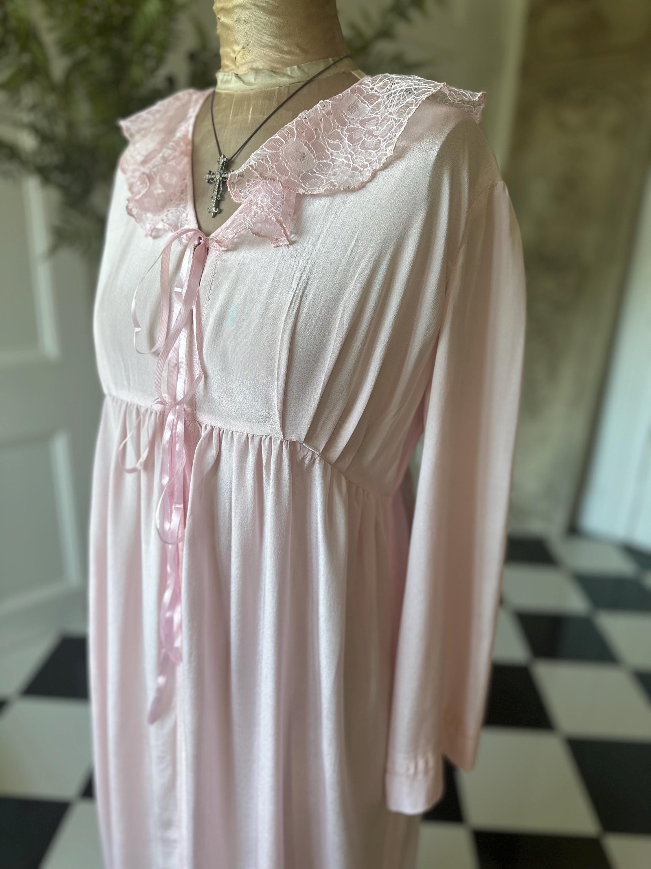 1970s Pink silky and lace long gown house coat