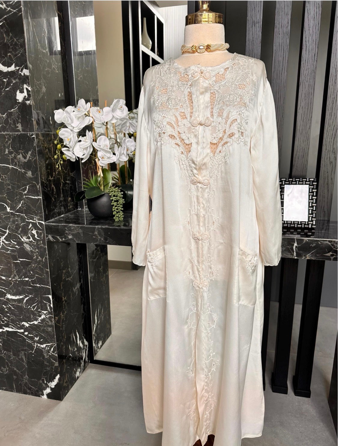 Antique 1940s 50s Silk Gown  peignoir