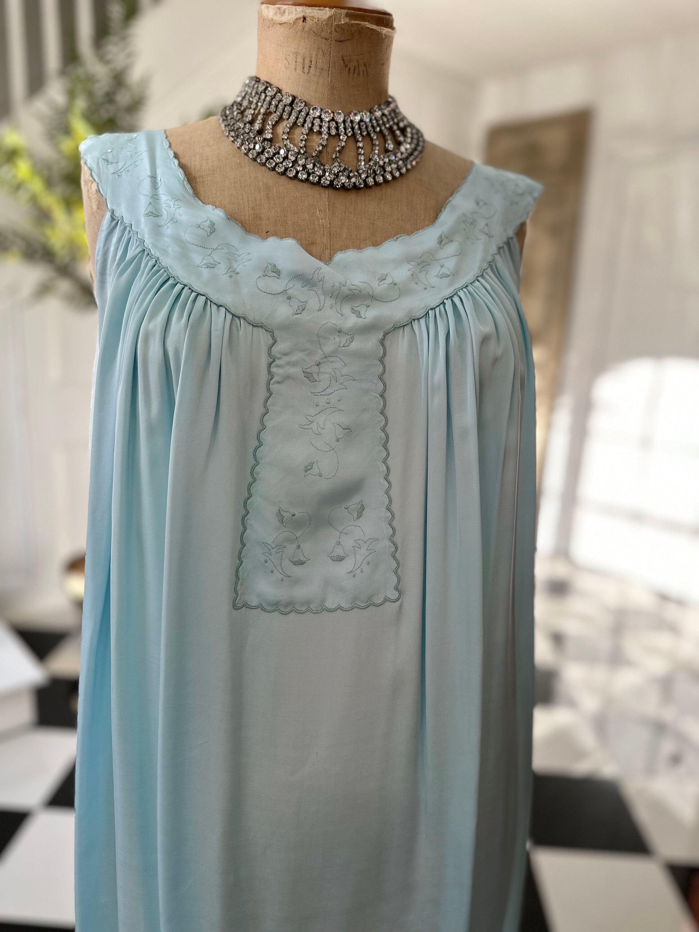 Vintage 1950s slip dress loose smock satin