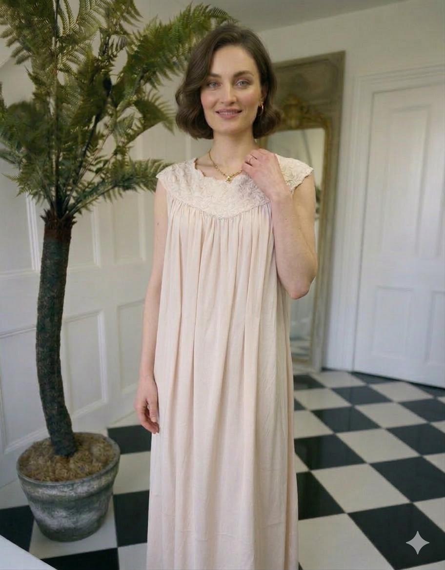 1940s pale lilac pink silk loose slip dress with boat neckline with  embroidery